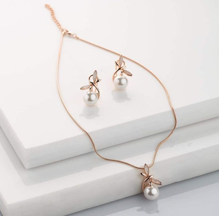 Pendant sets