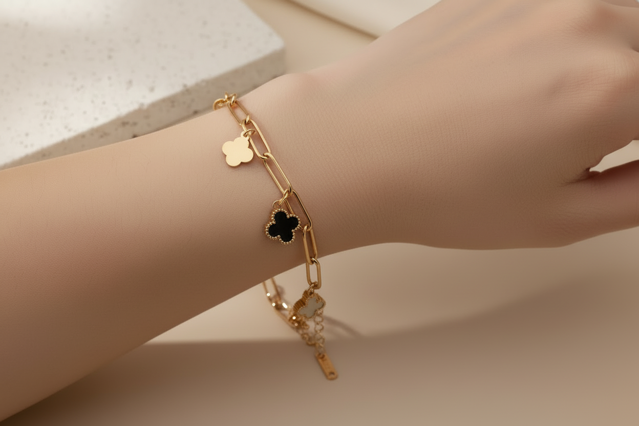 Flower with chain bracelet