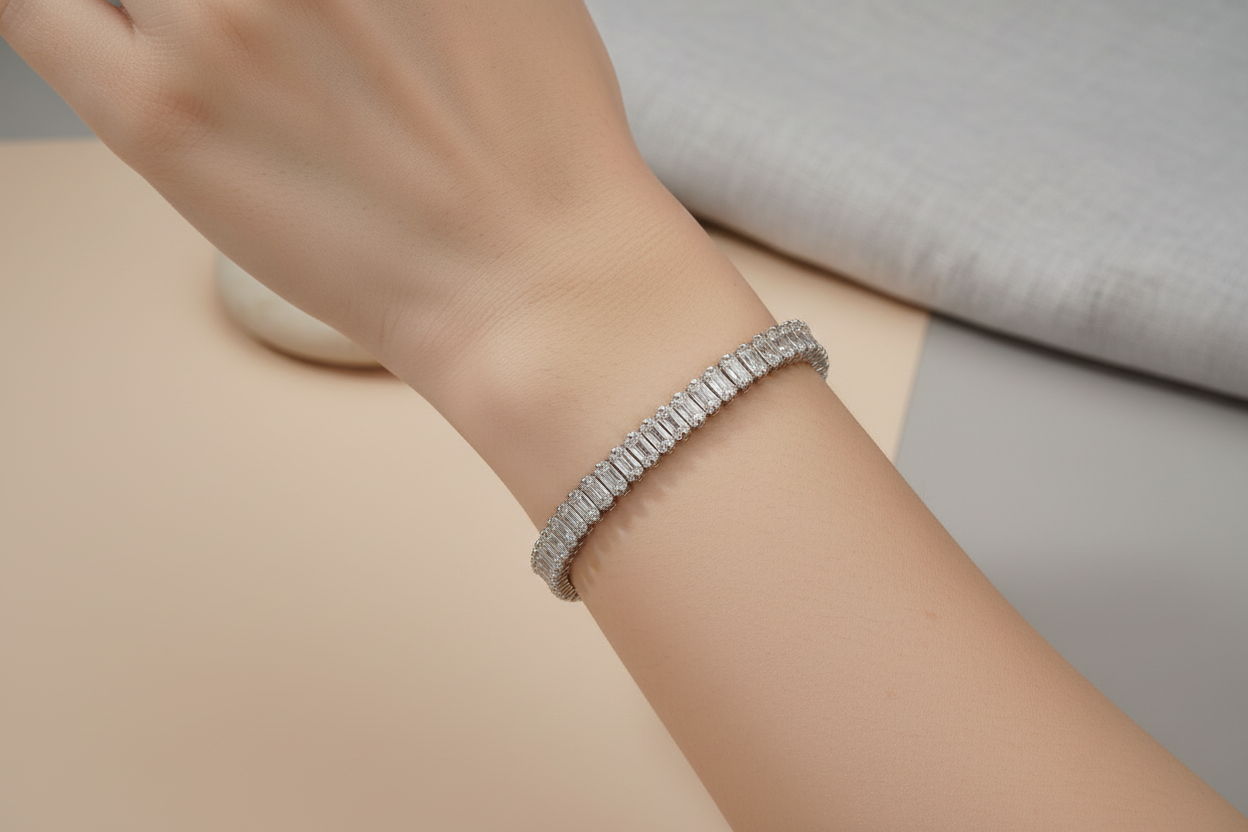 Peora tennis bracelet