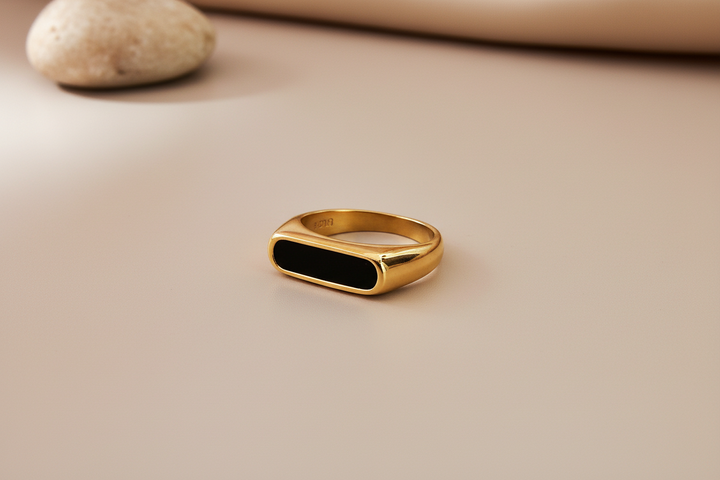 Black onyix ring