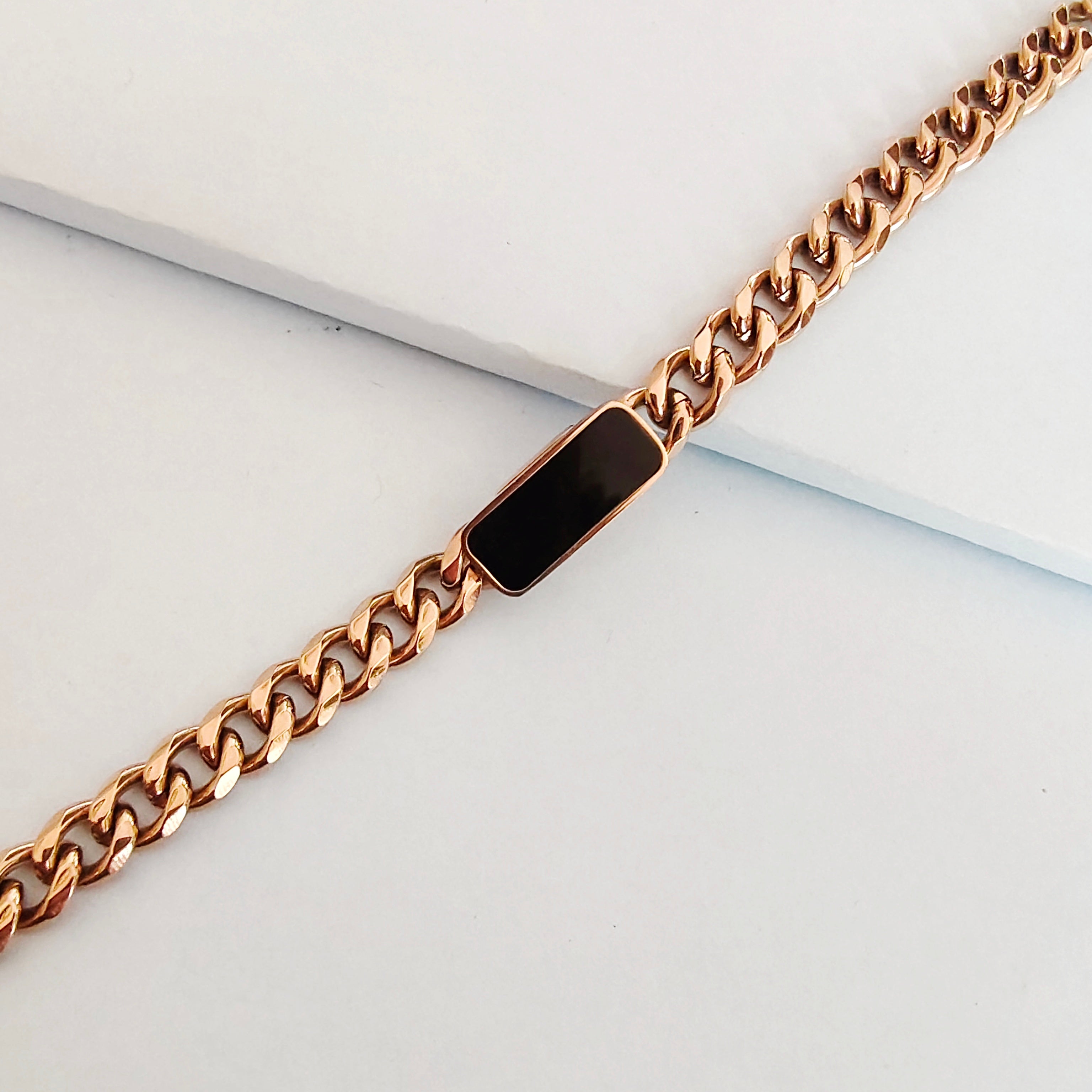 White enamel bracelet