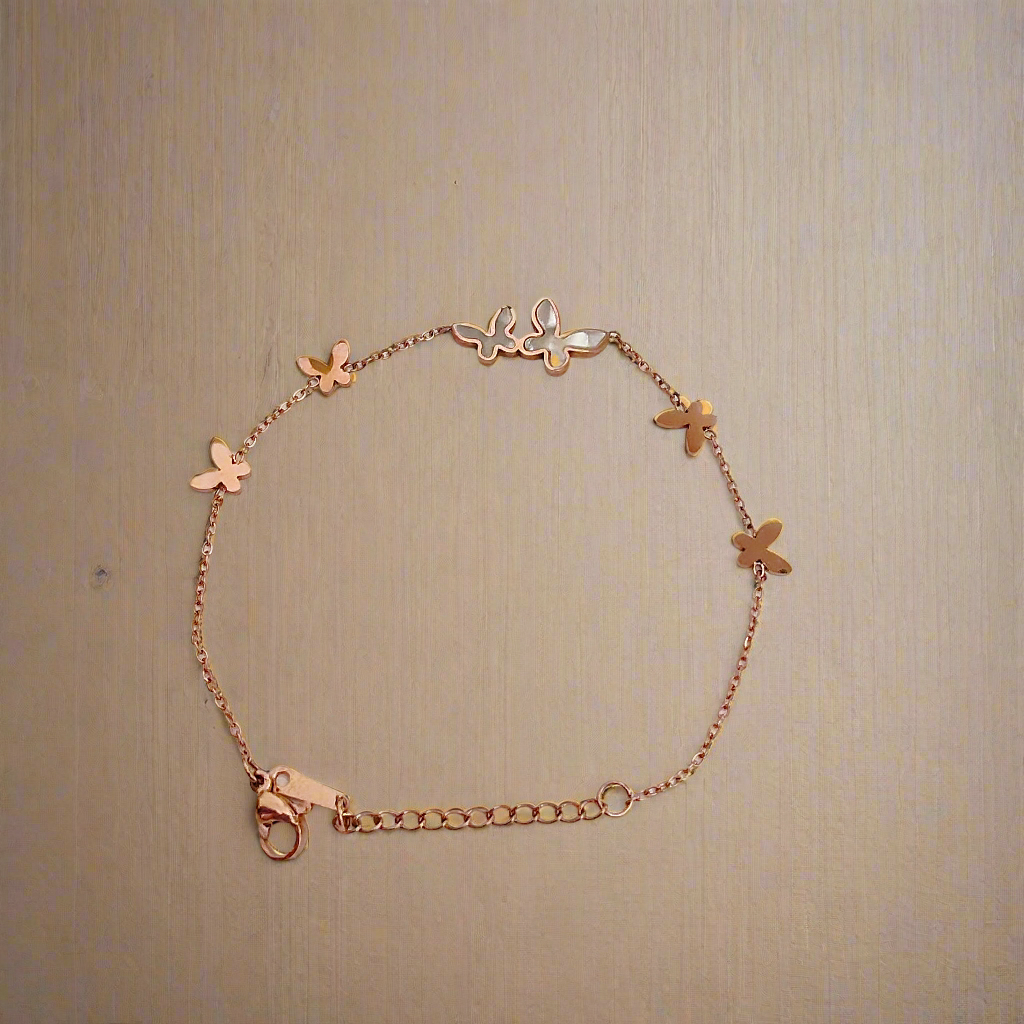 Ittle butterfly bracelet