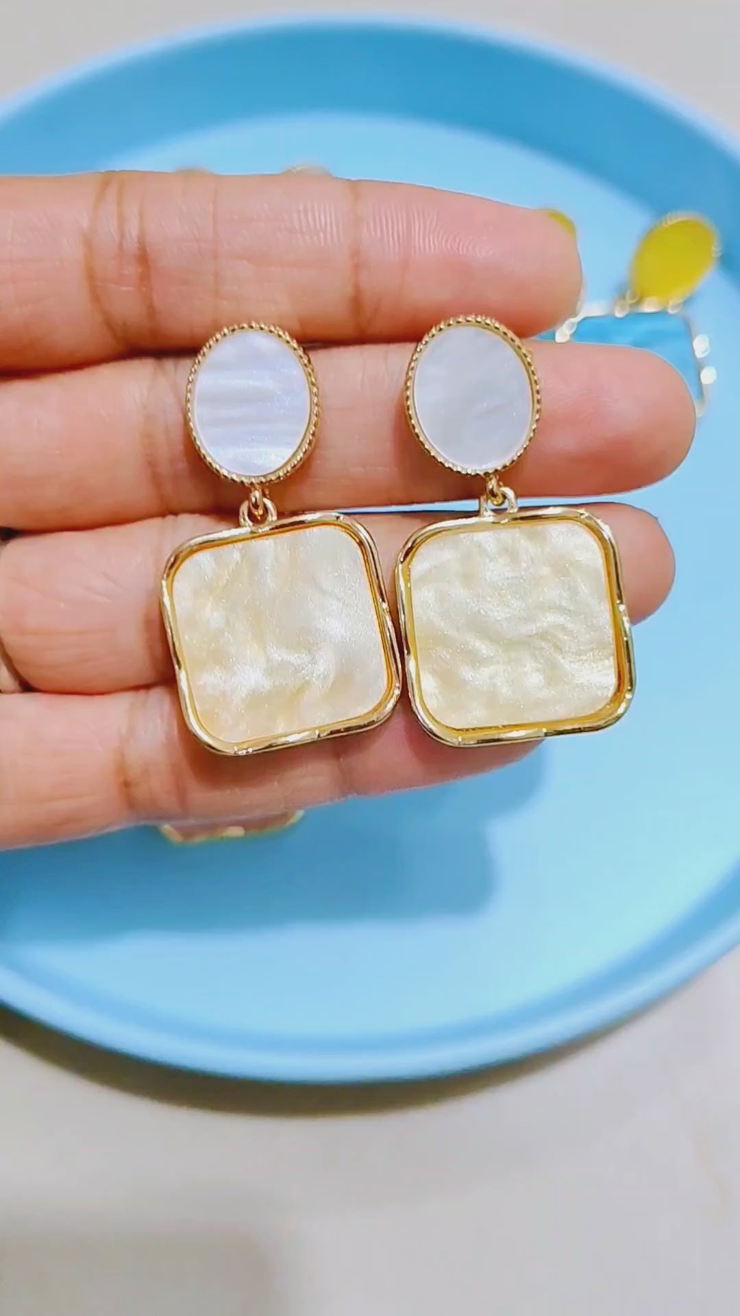 Sweet square earring