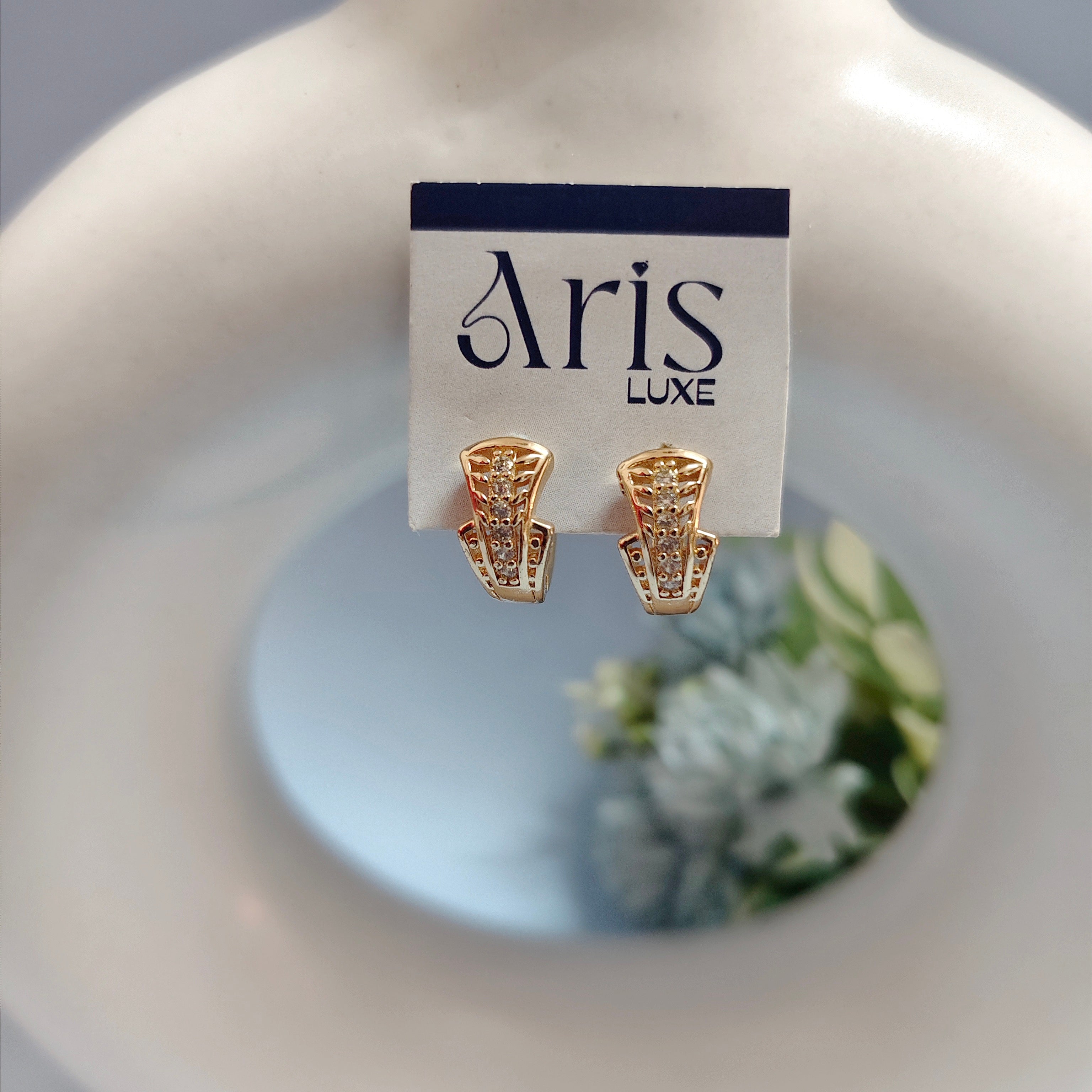 Dangle earring