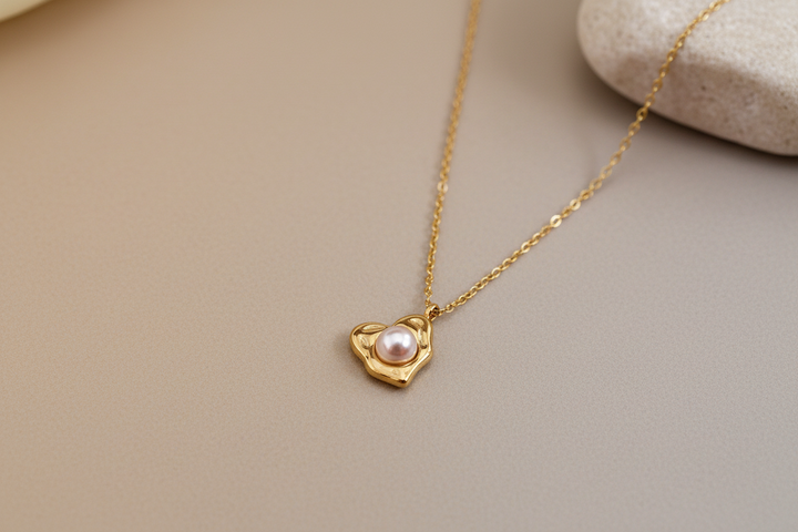 Pearl heart necklace