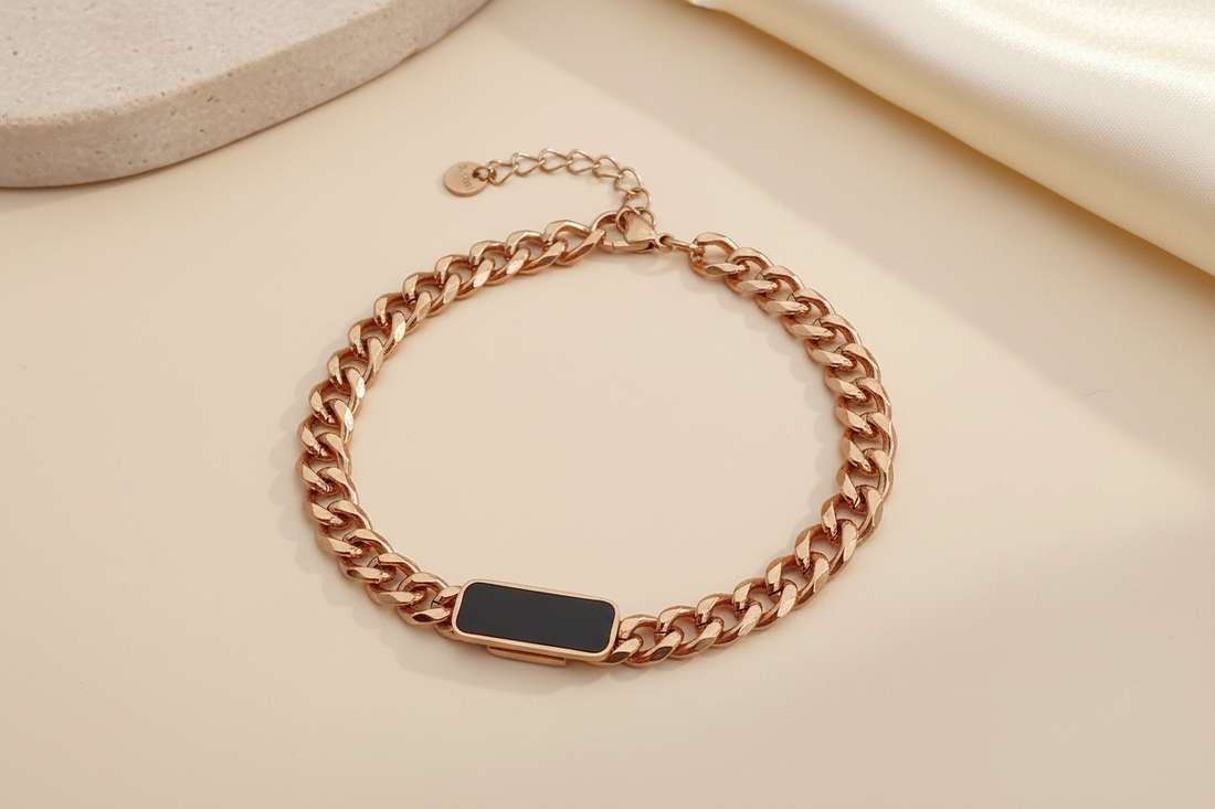 White enamel bracelet