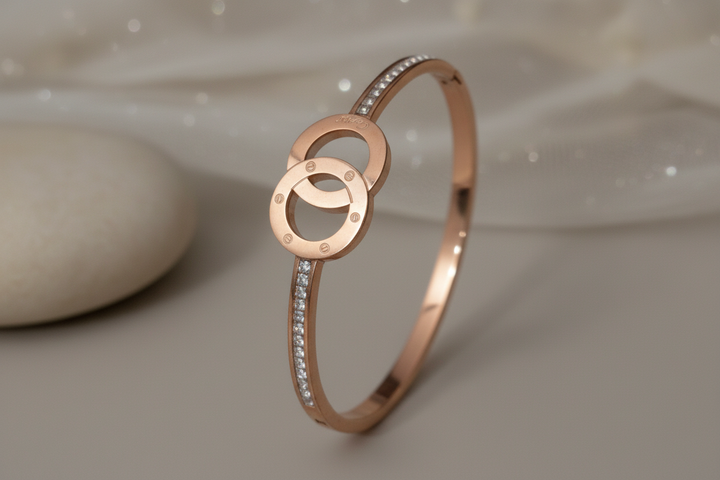 Classic rose gold bracelet