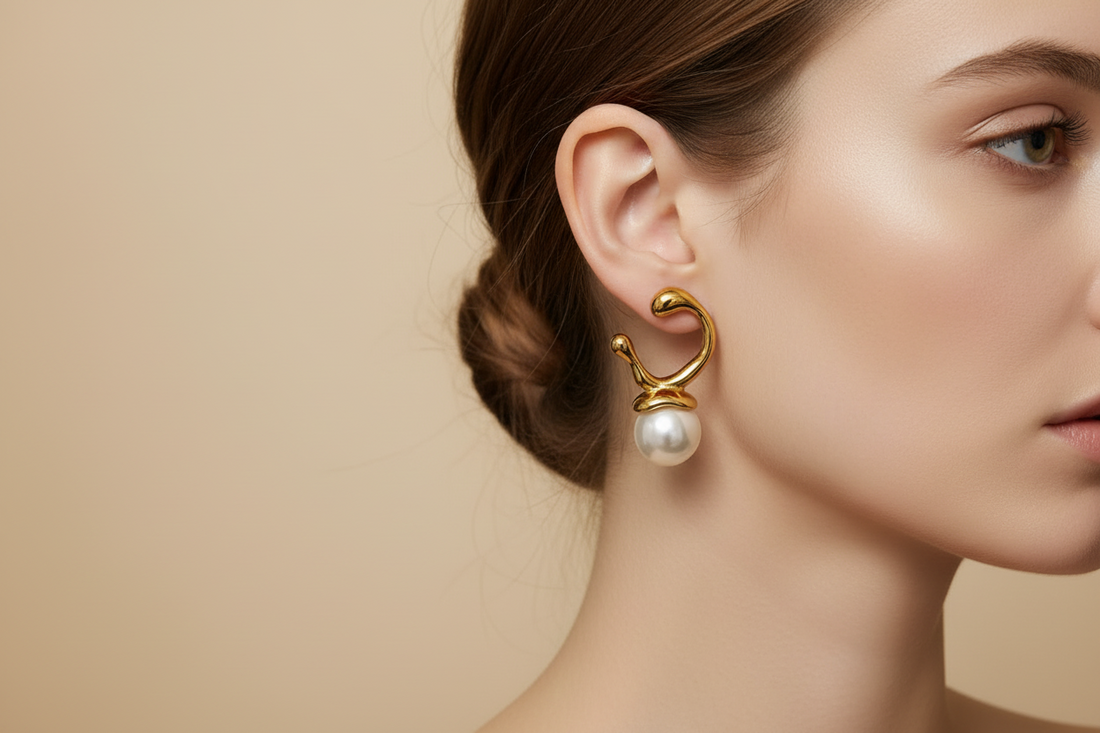 Baroque pearl earring