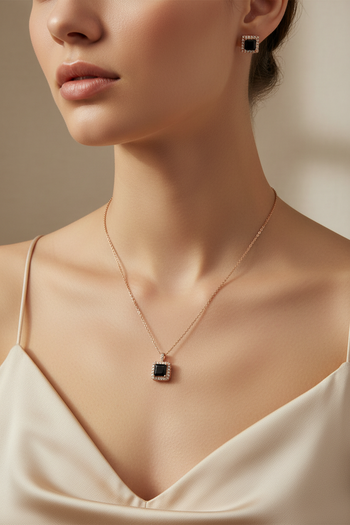 Square solid pendant set
