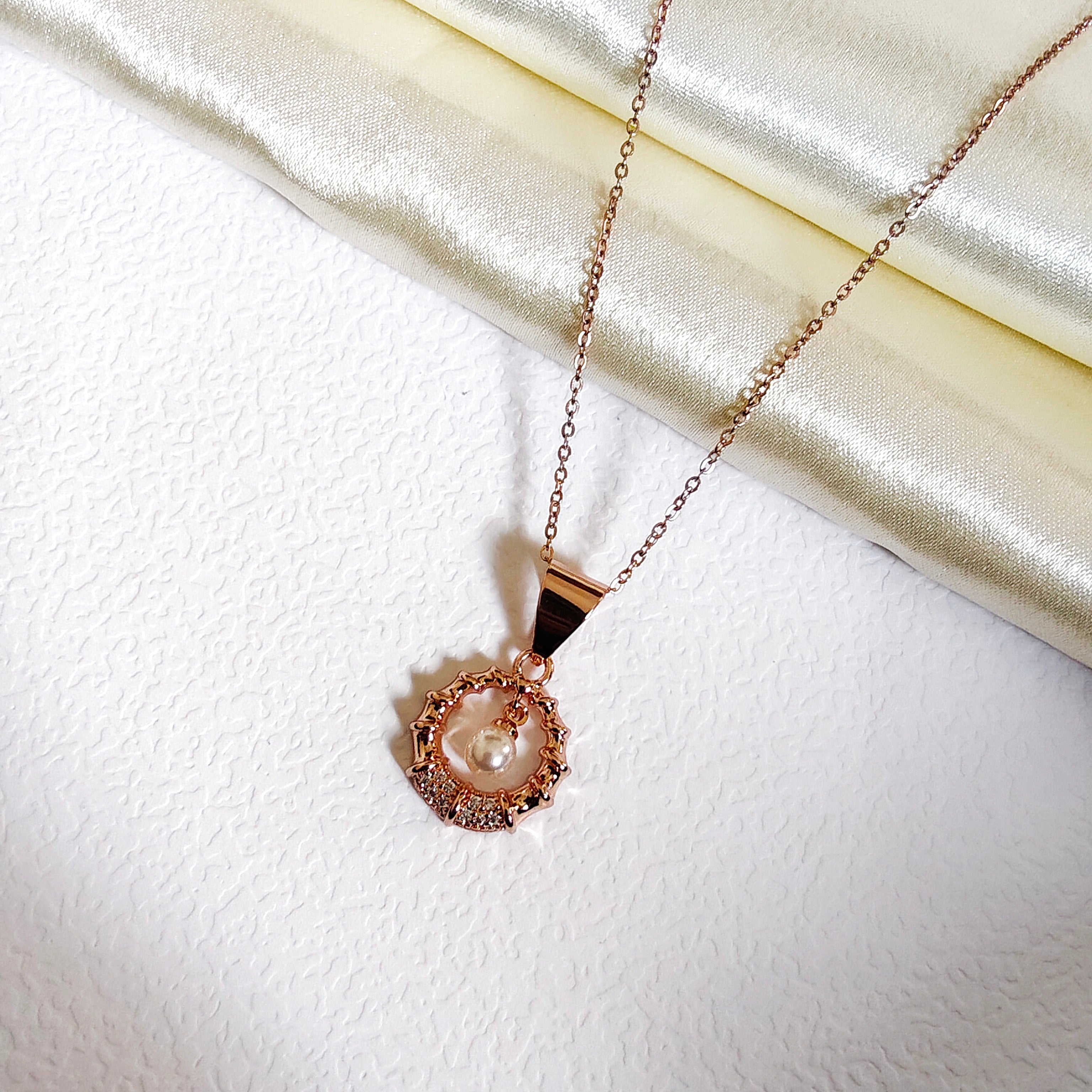 Cazins pearl necklace