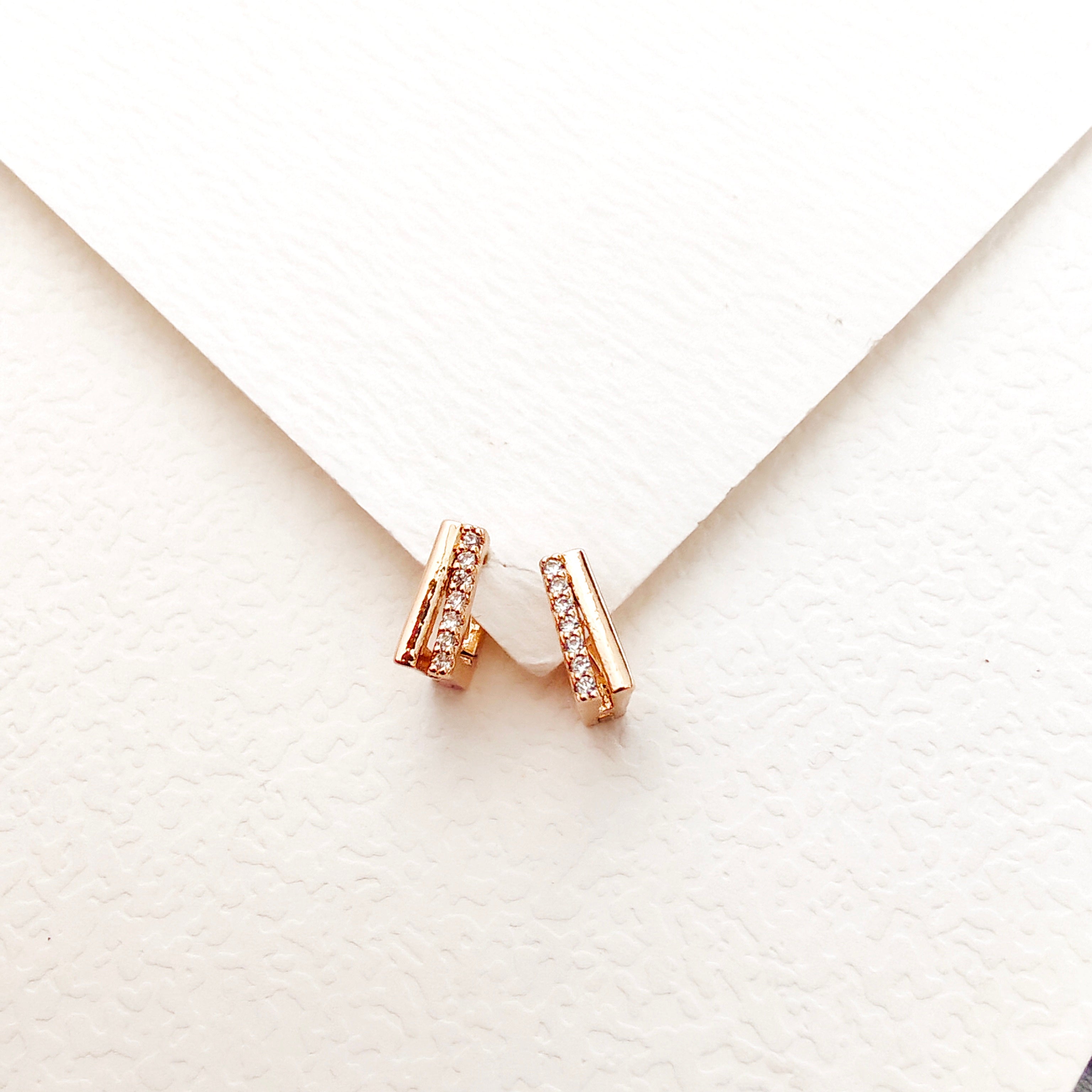 Floral daimond bali earring