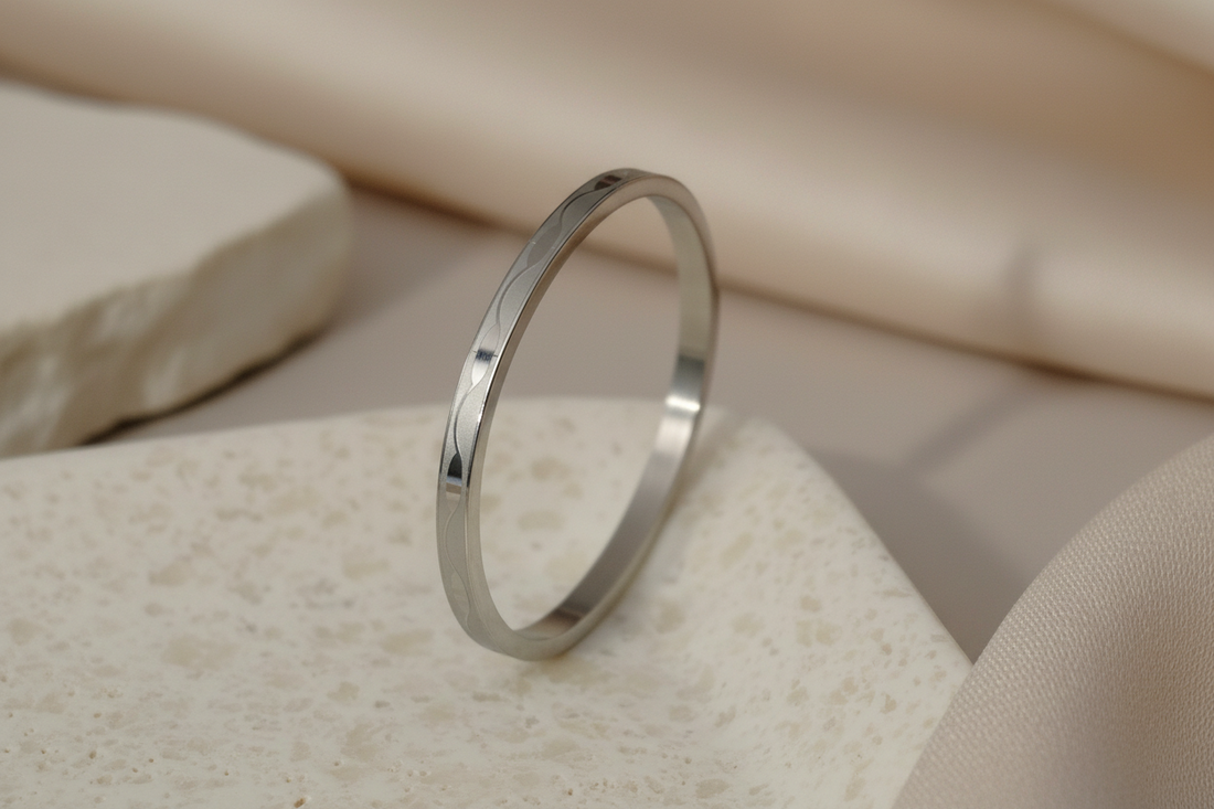 Mate textured bracelet