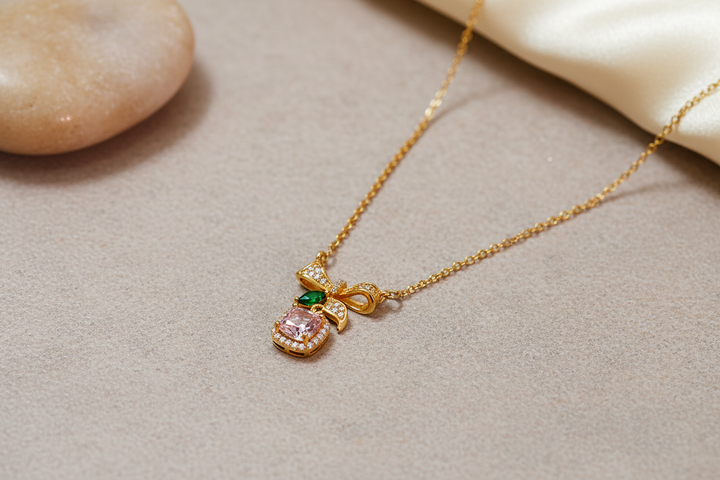 Golden flora necklace