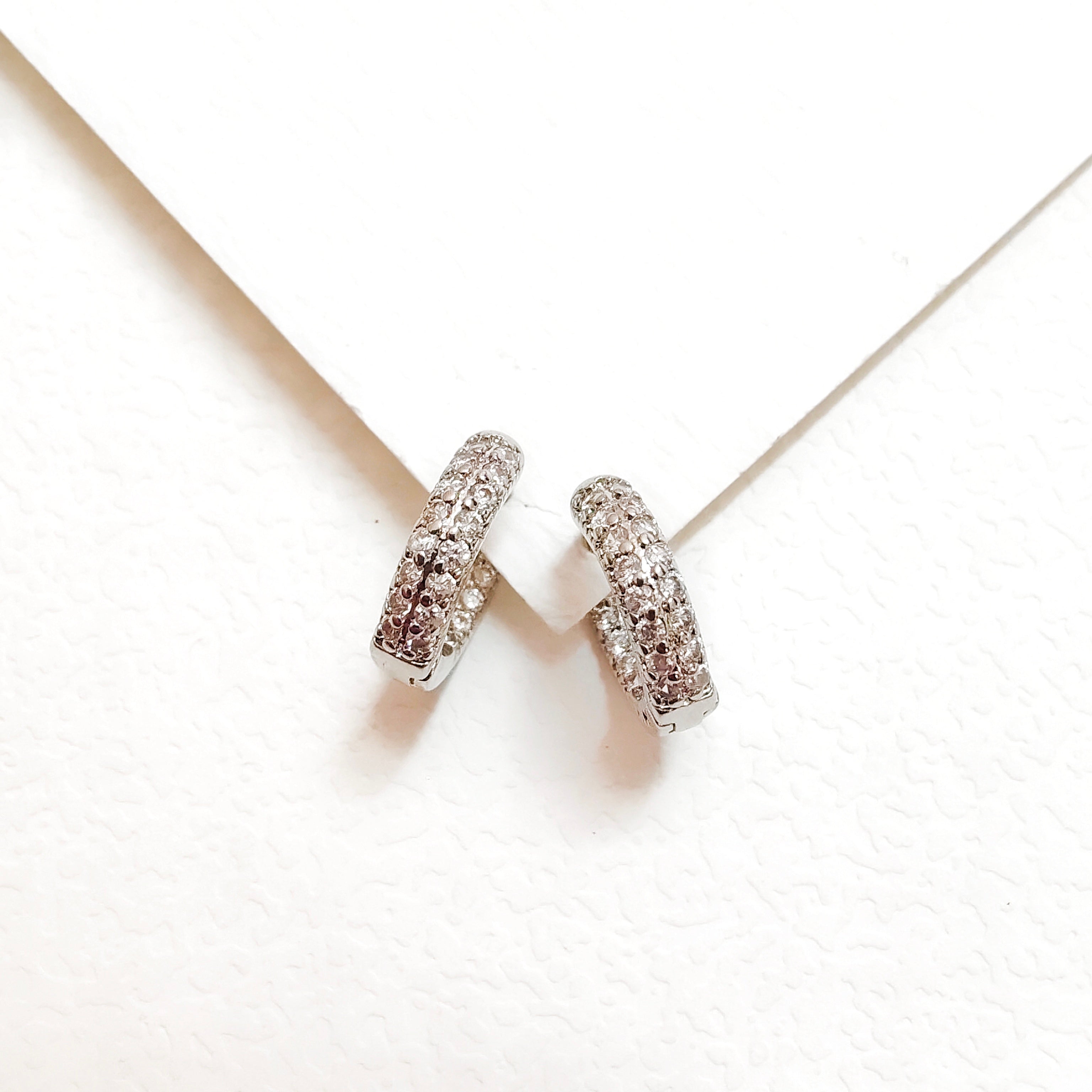 Rhodium plated bali earring