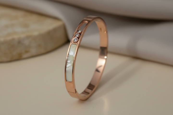 Sliding stone MOP bracelet