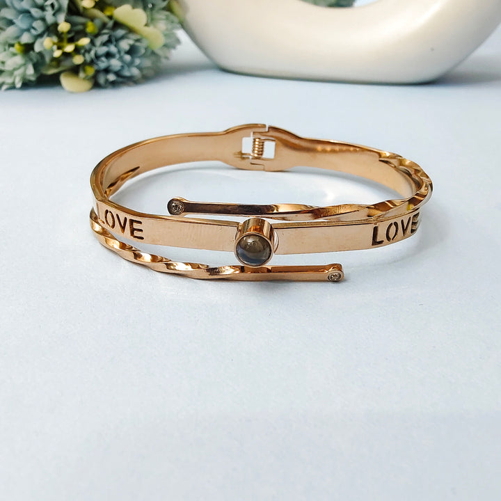 LOVE BUSTER BRACELET