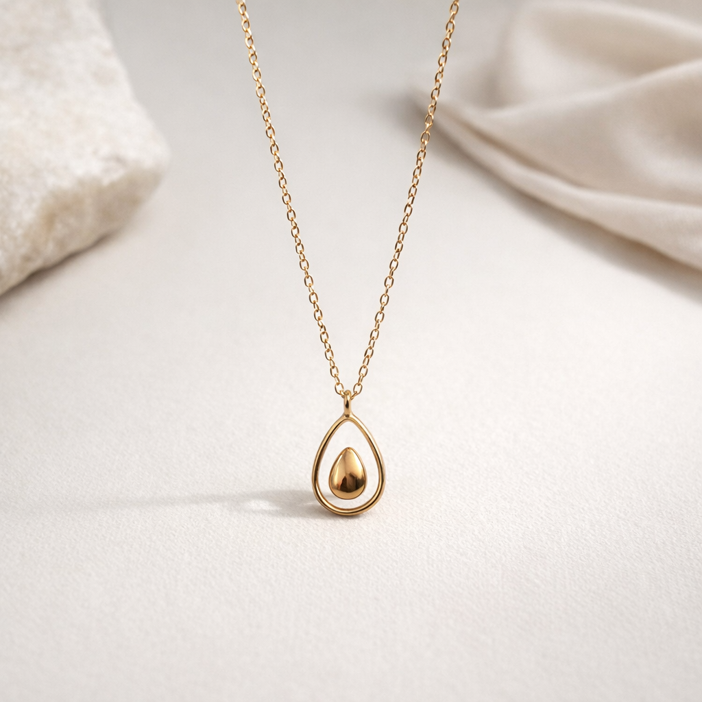 Avocado shell pearl necklace