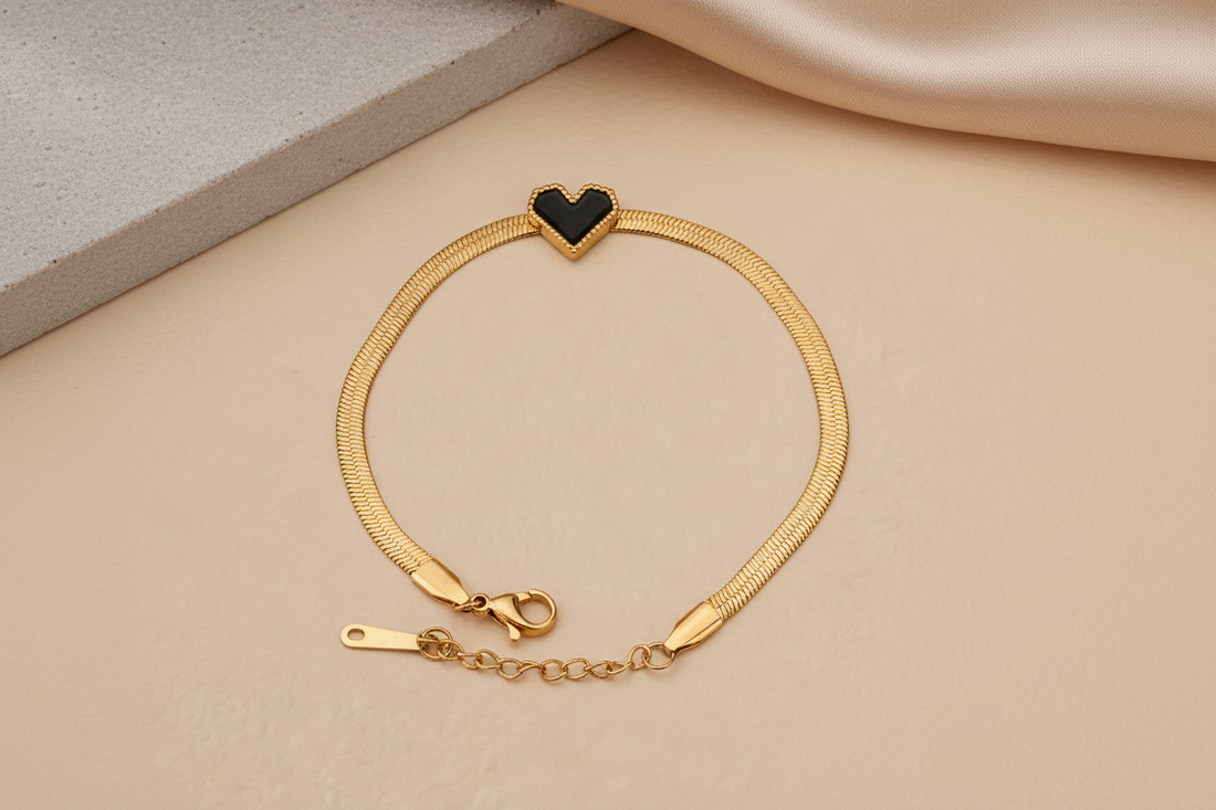 Black heart bracelet