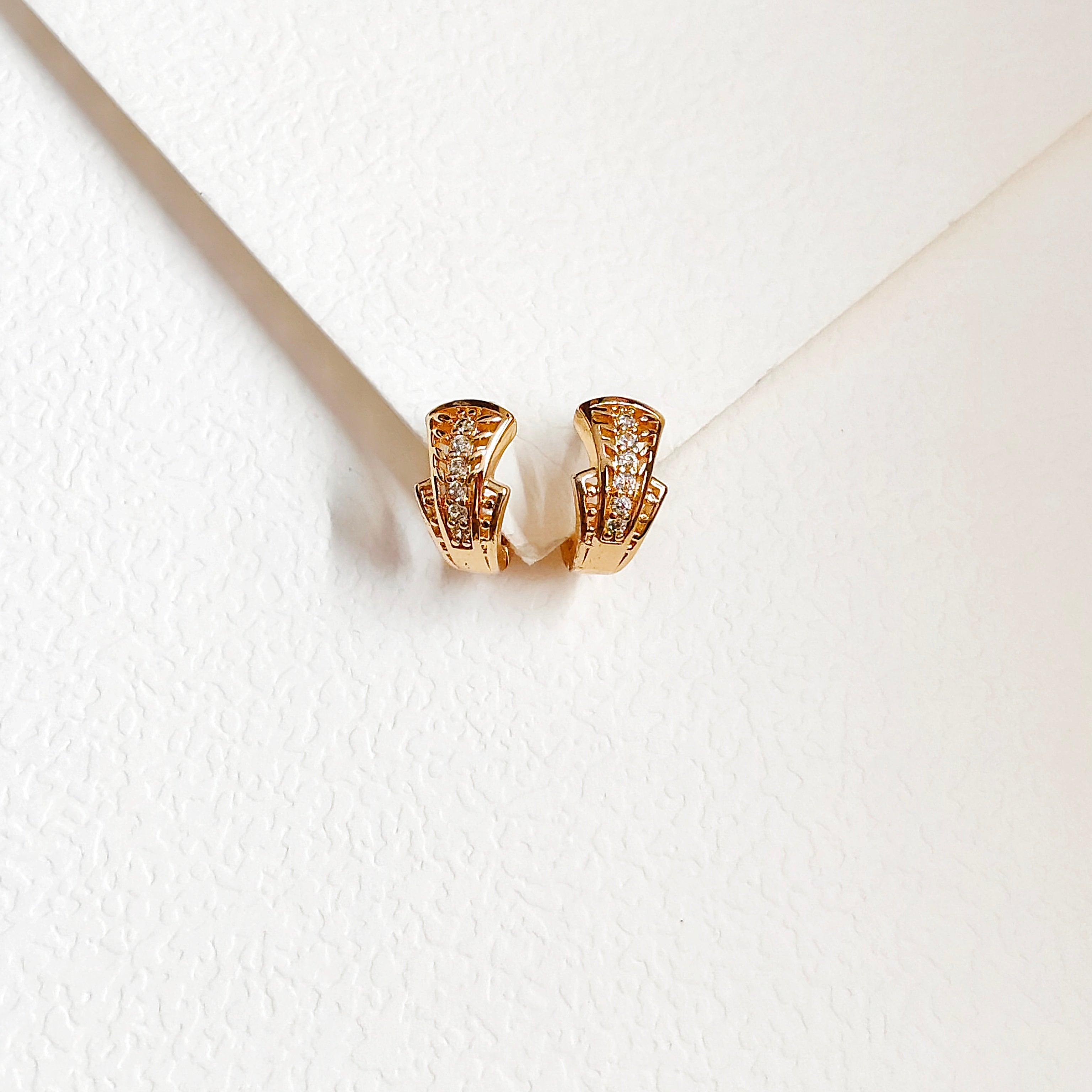 Dangle earring