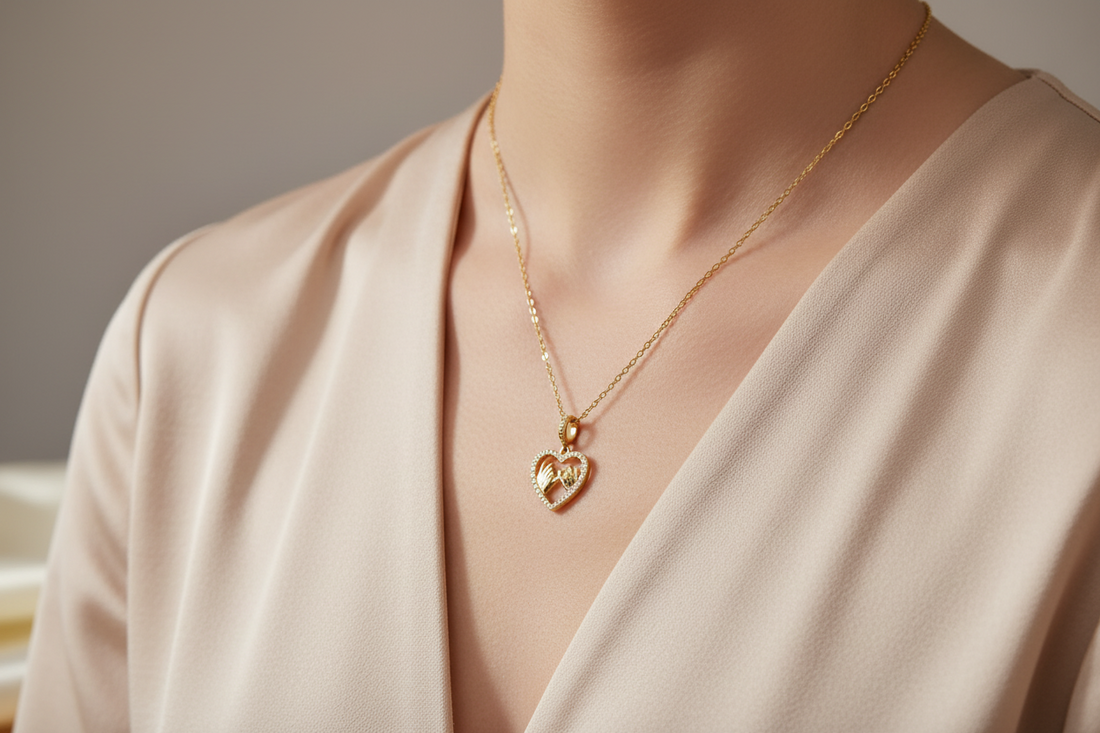 Pinky promise necklace