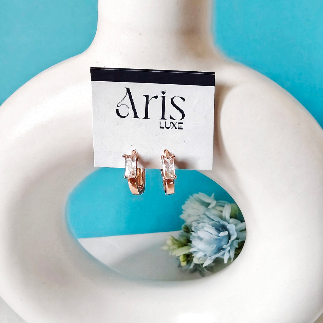 Cushion blue bali earring