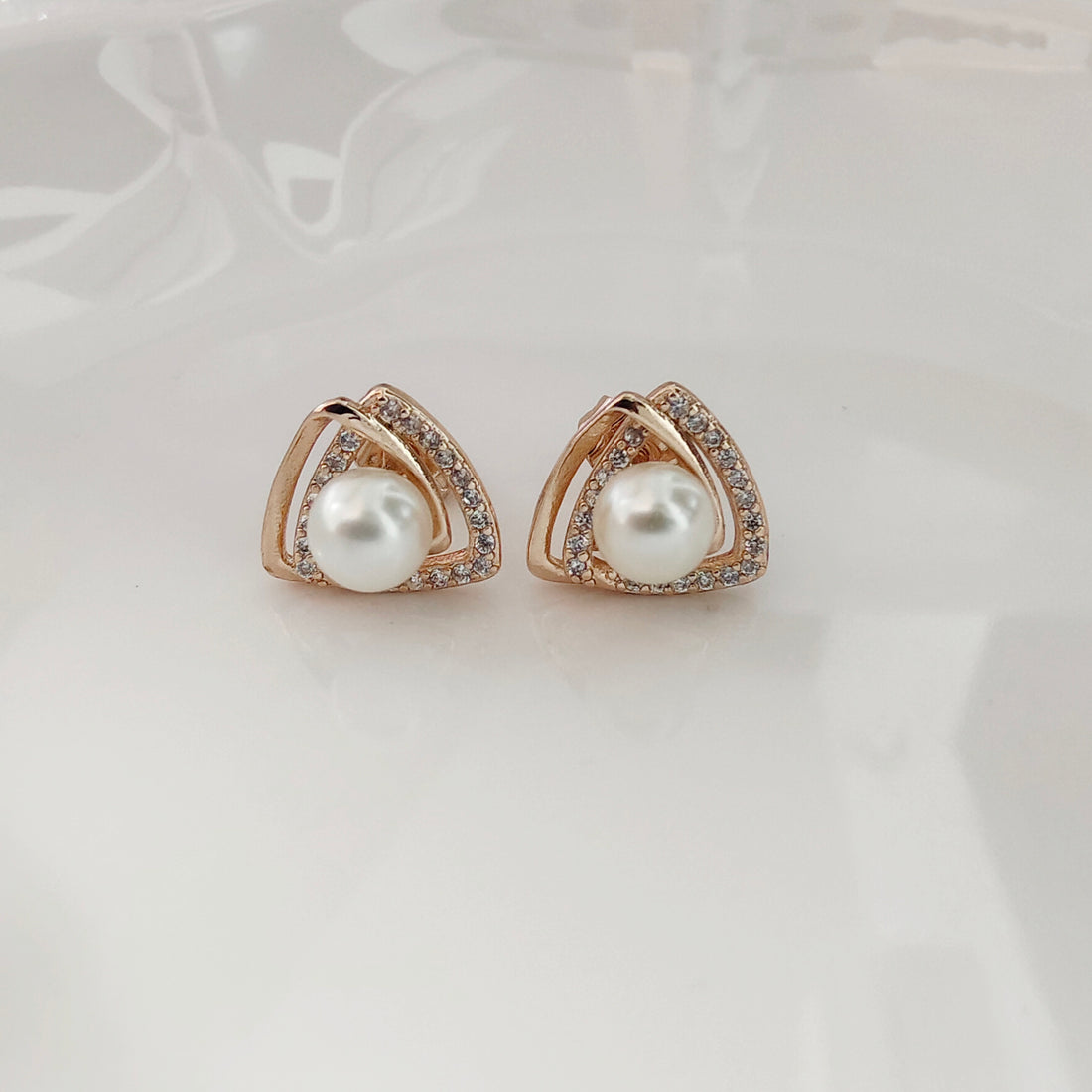 PEORA STUDS