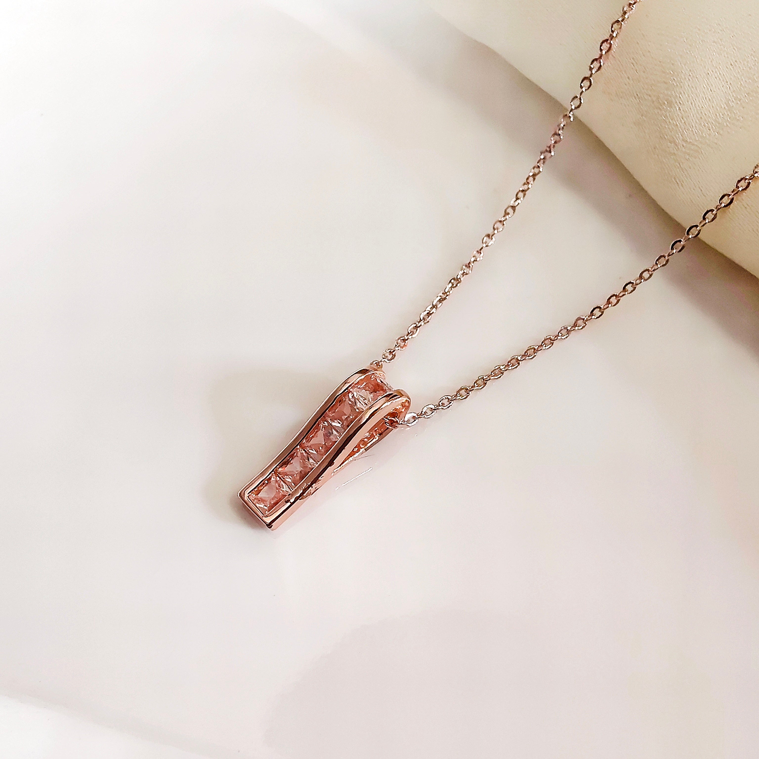 Magical dew drop necklace