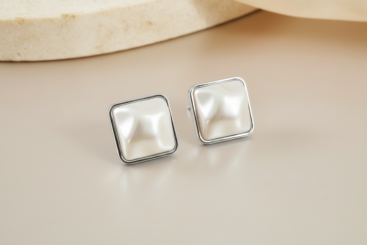 Square pearl stud earring