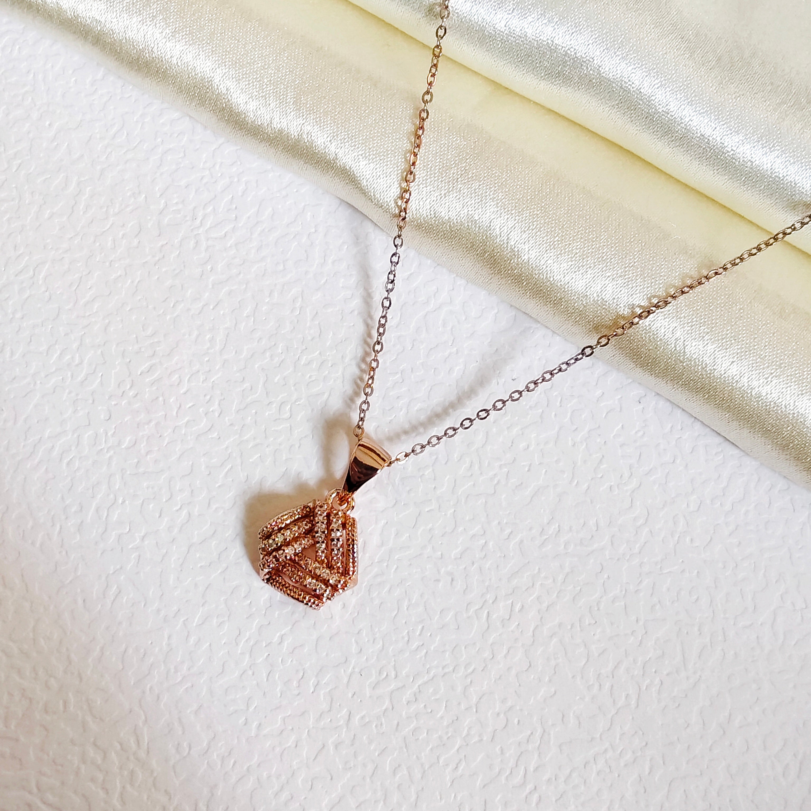 Trien diamond necklace