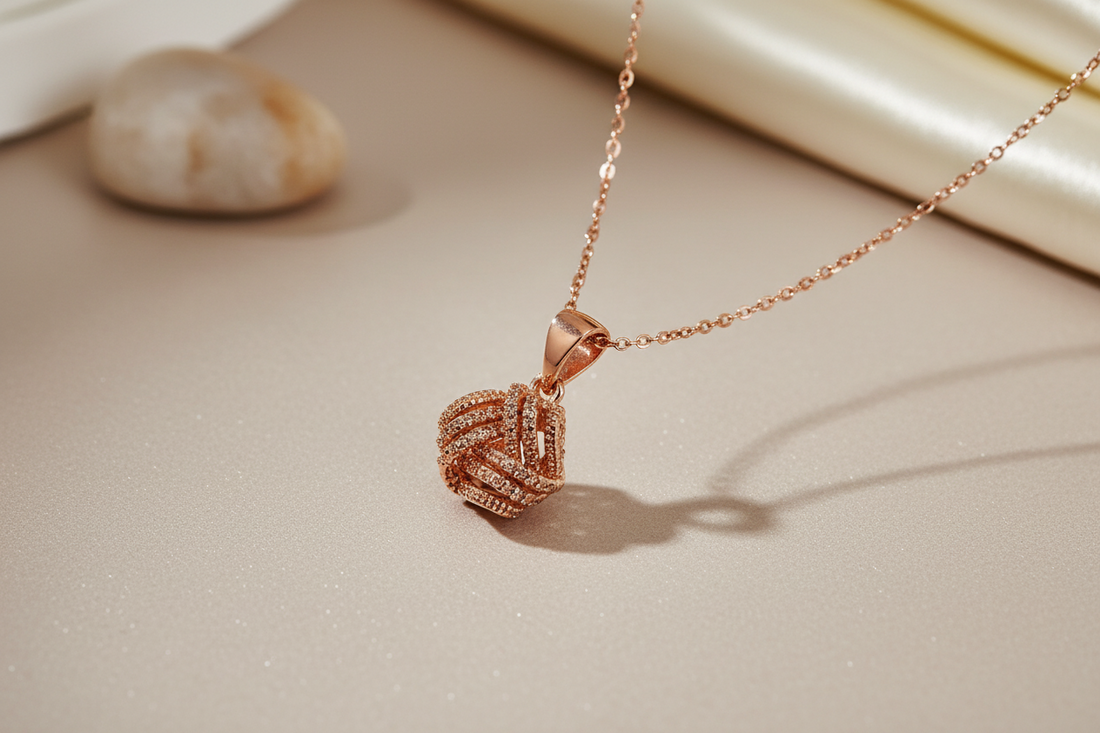 Trien diamond necklace