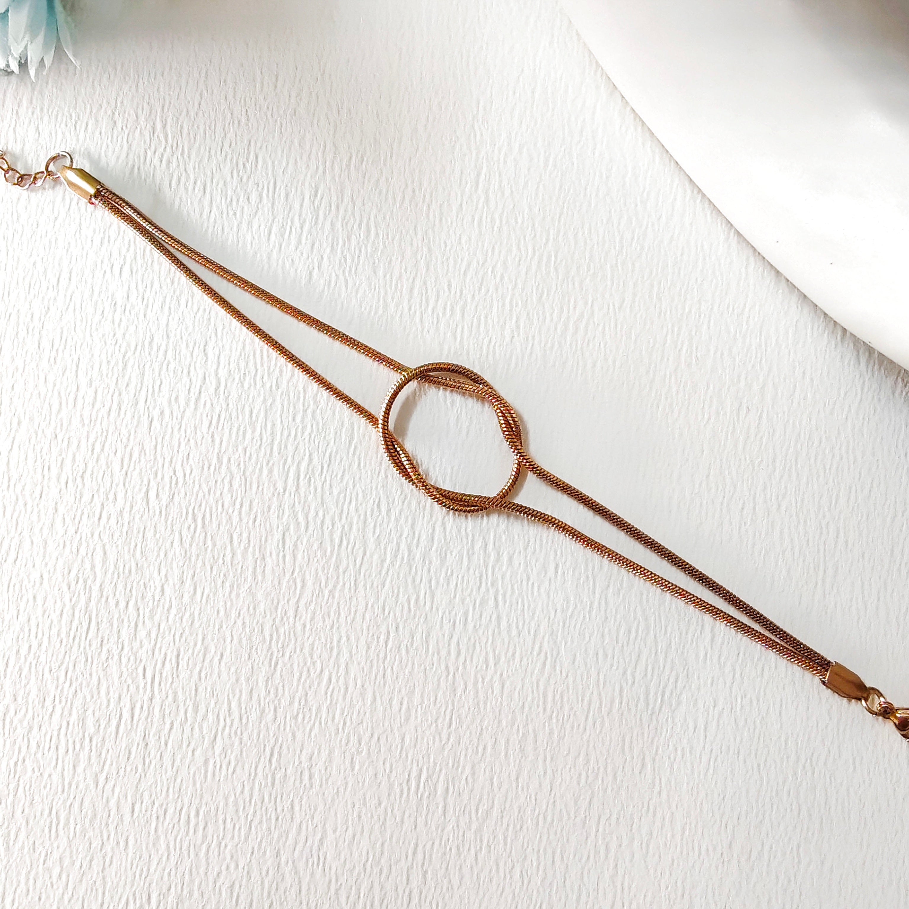 Dainty love knot bracelet