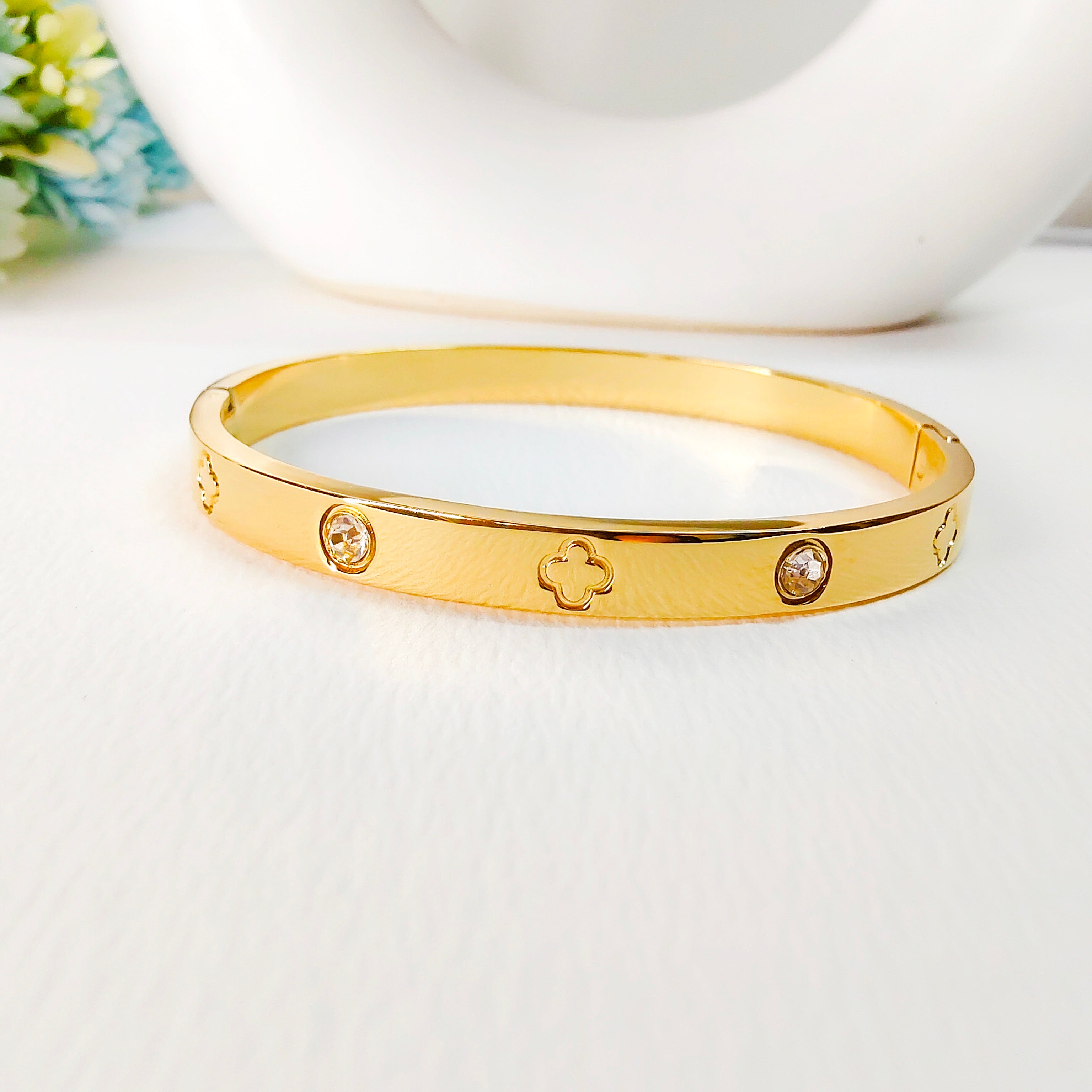 French clover bracelet