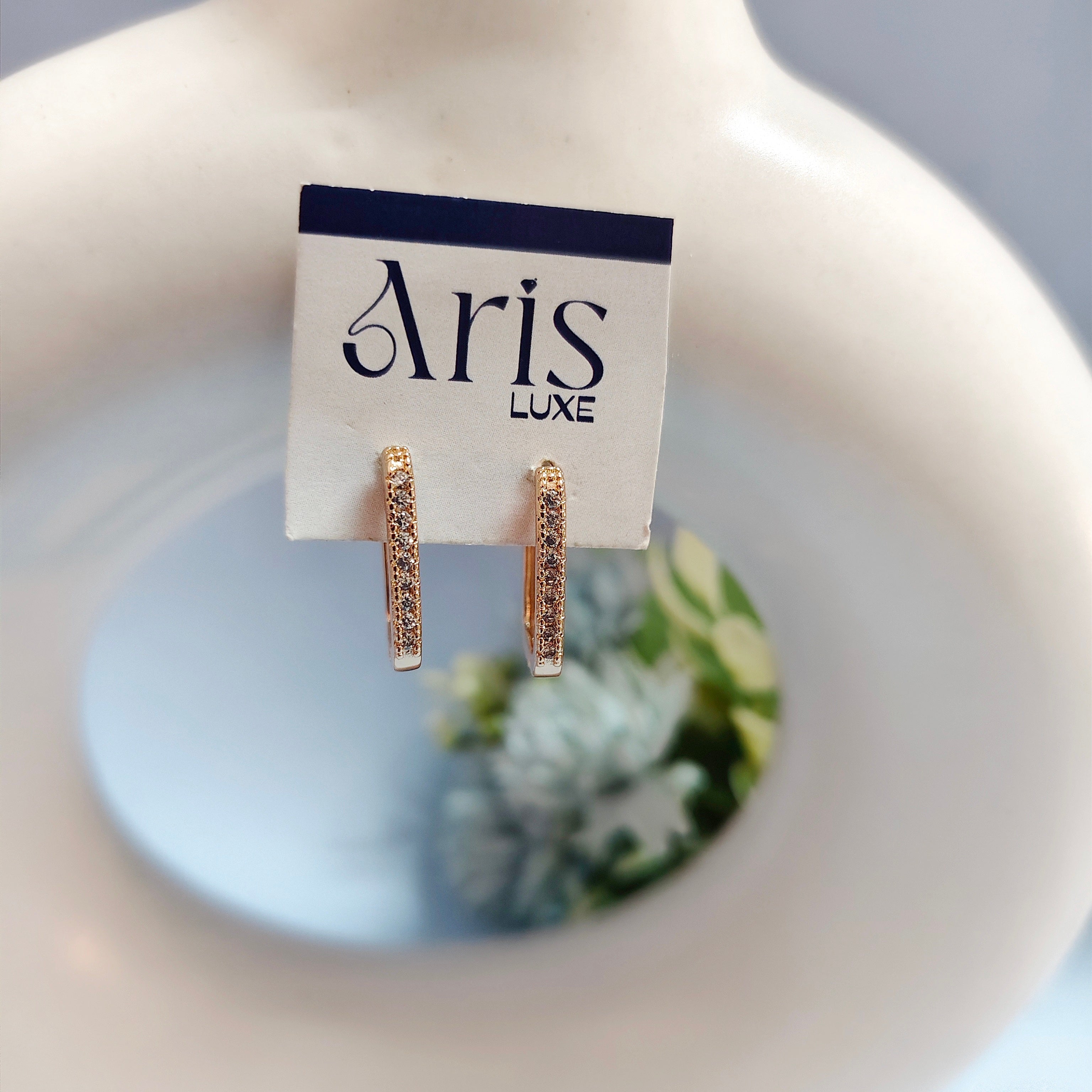 Chic bag bali earring