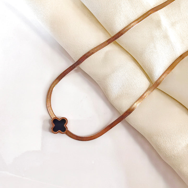 Glowzi necklace