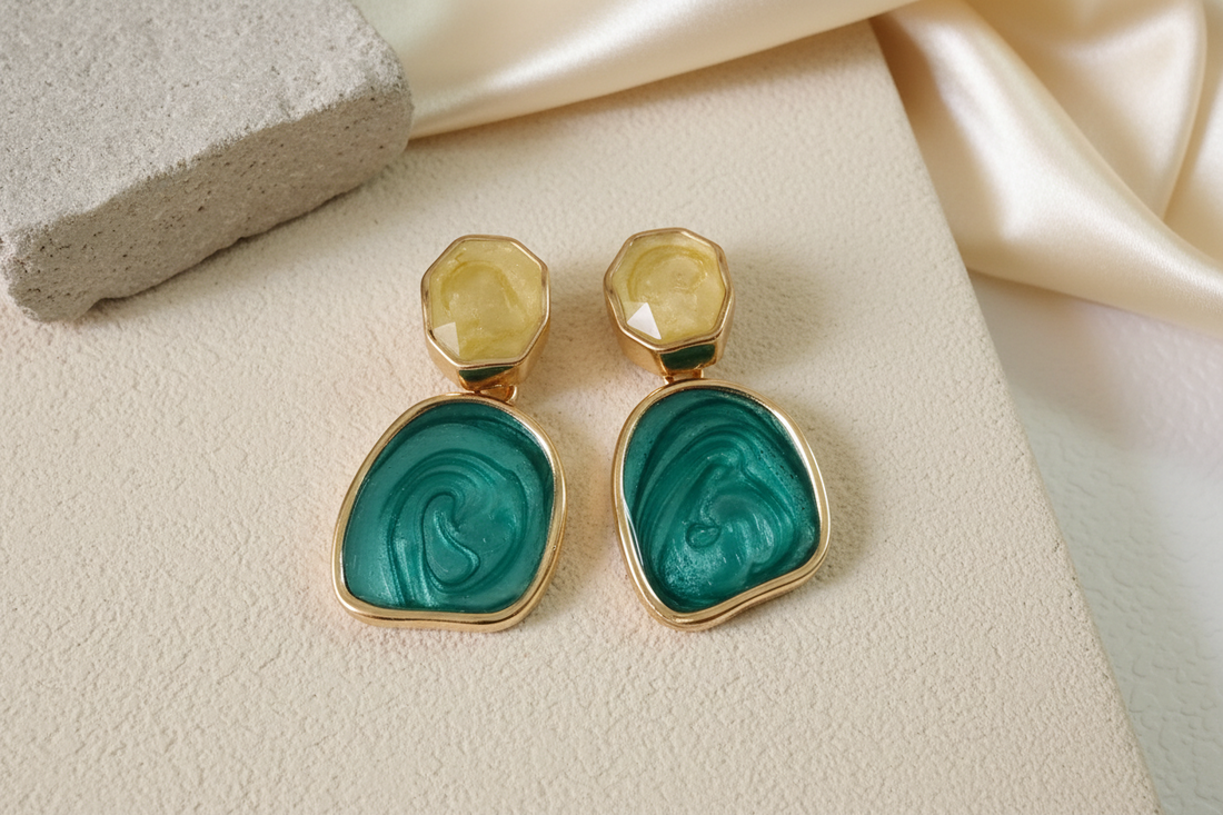 Drop and dangle earring