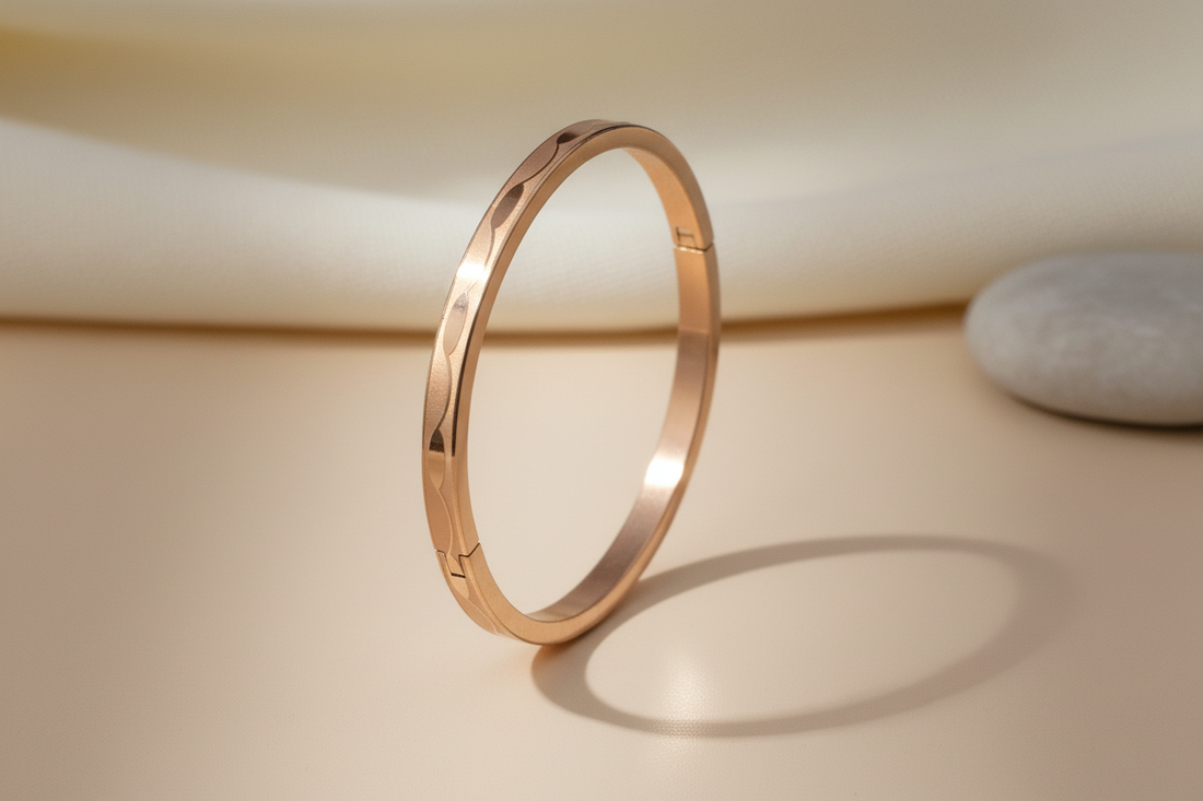 Mate textured bracelet