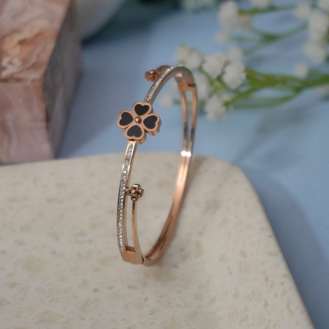 CLOVER CHIC BRACELET