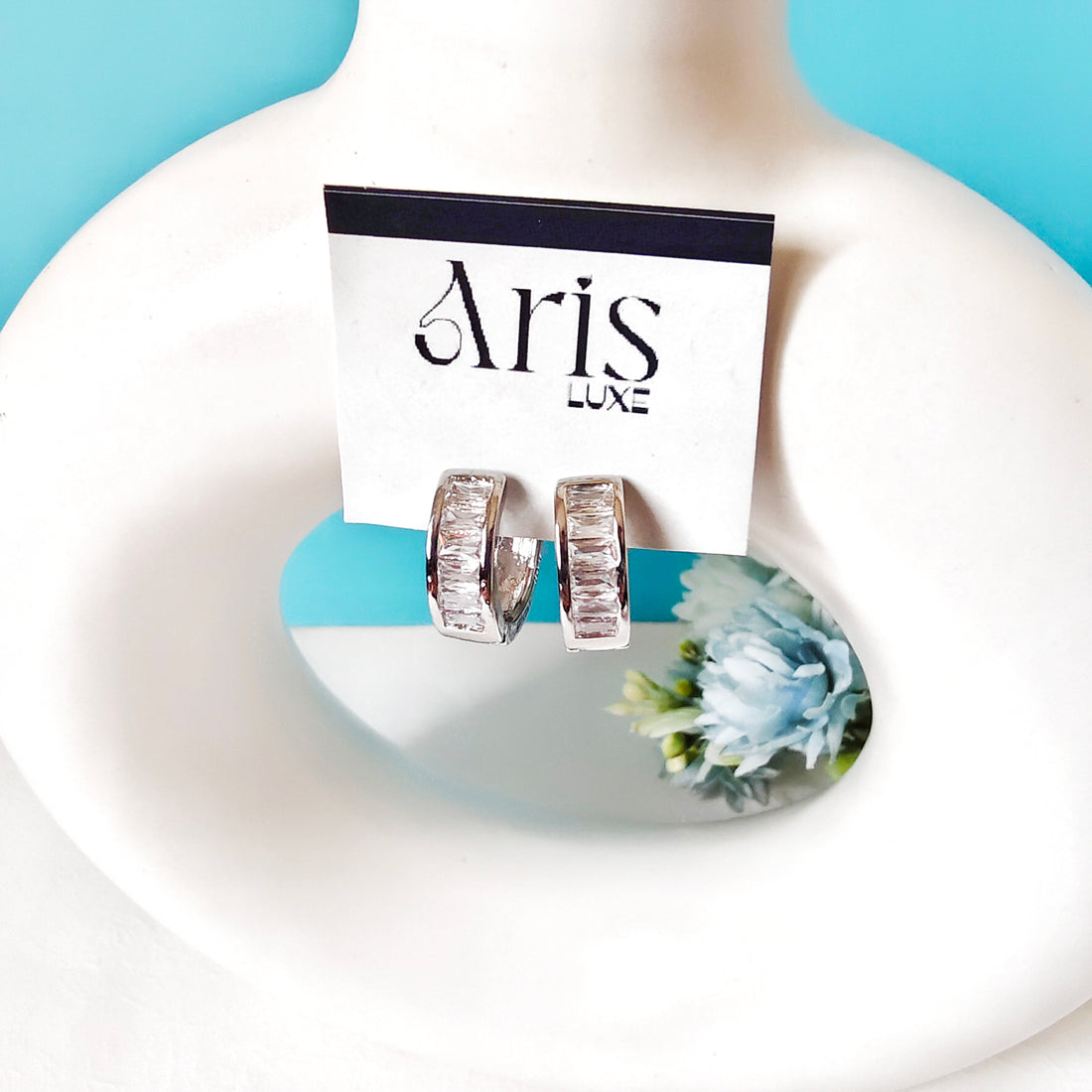 Crystal gleam bali earring