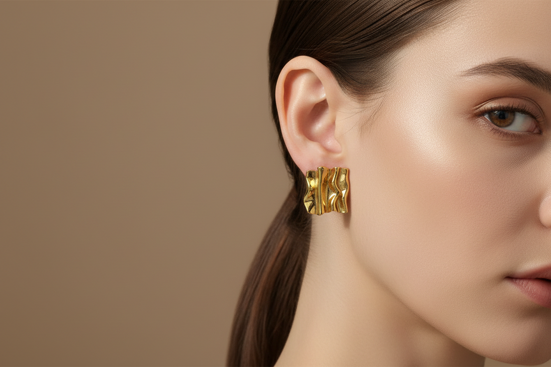 Rubans voguish earring