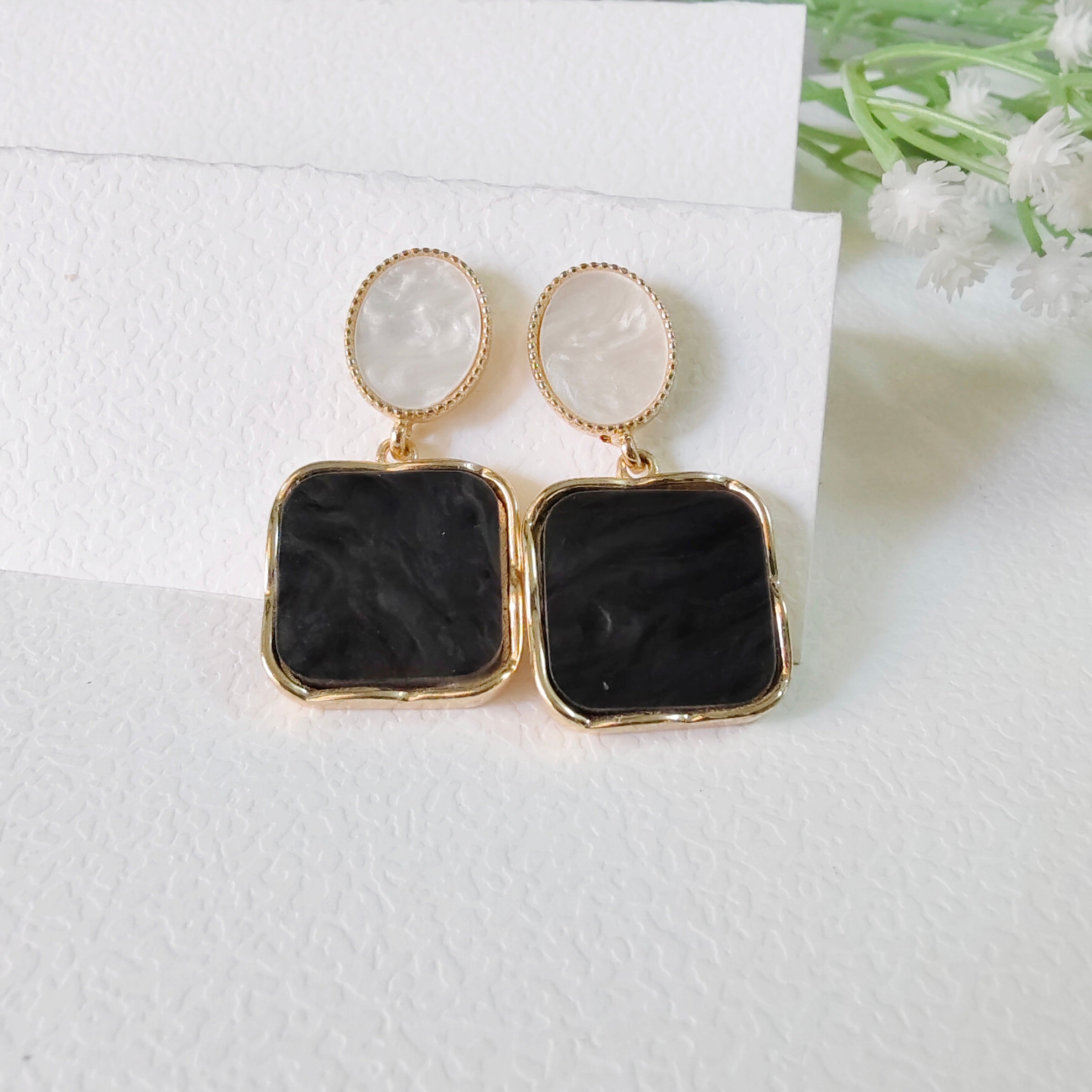 Sweet square earring
