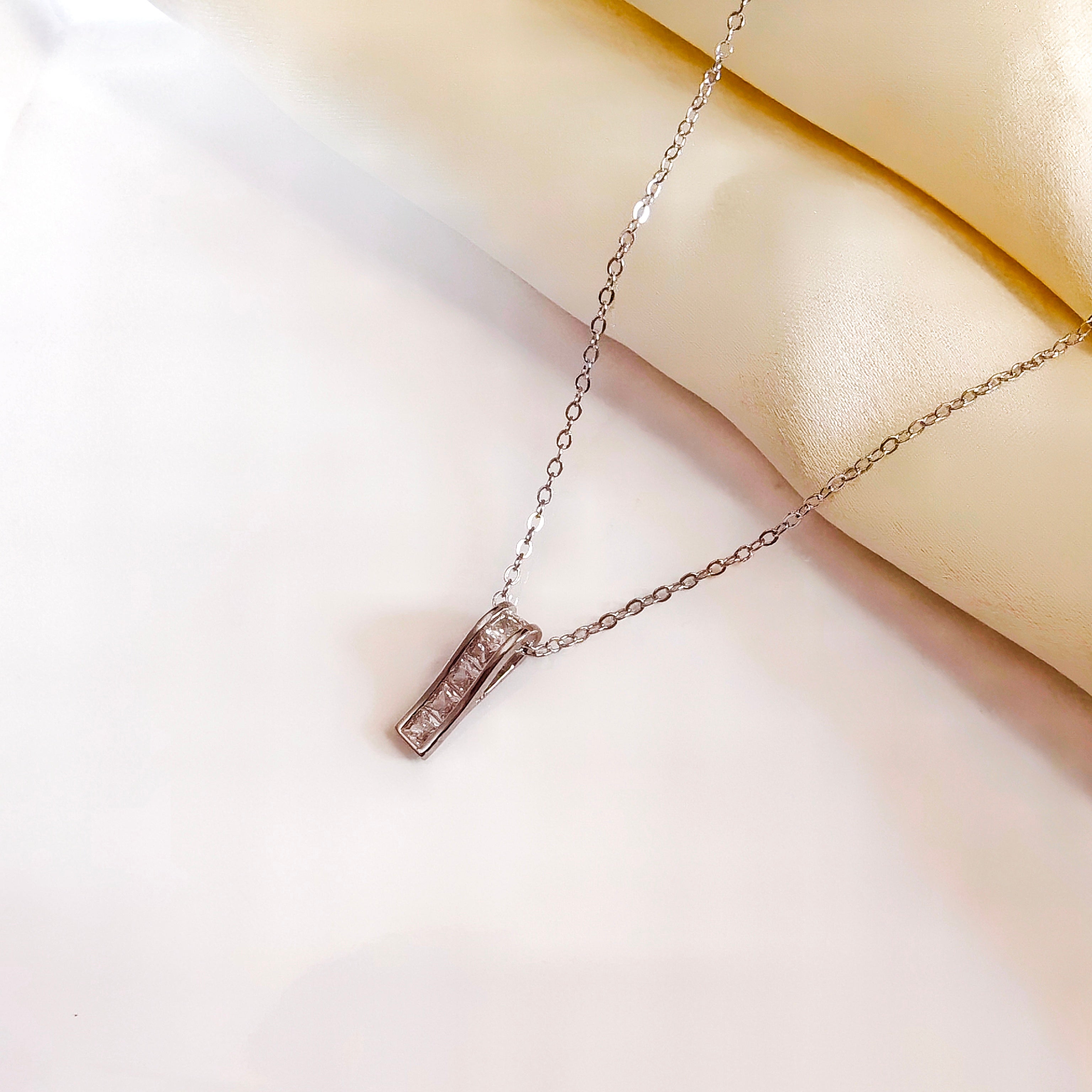 Magical dew drop necklace