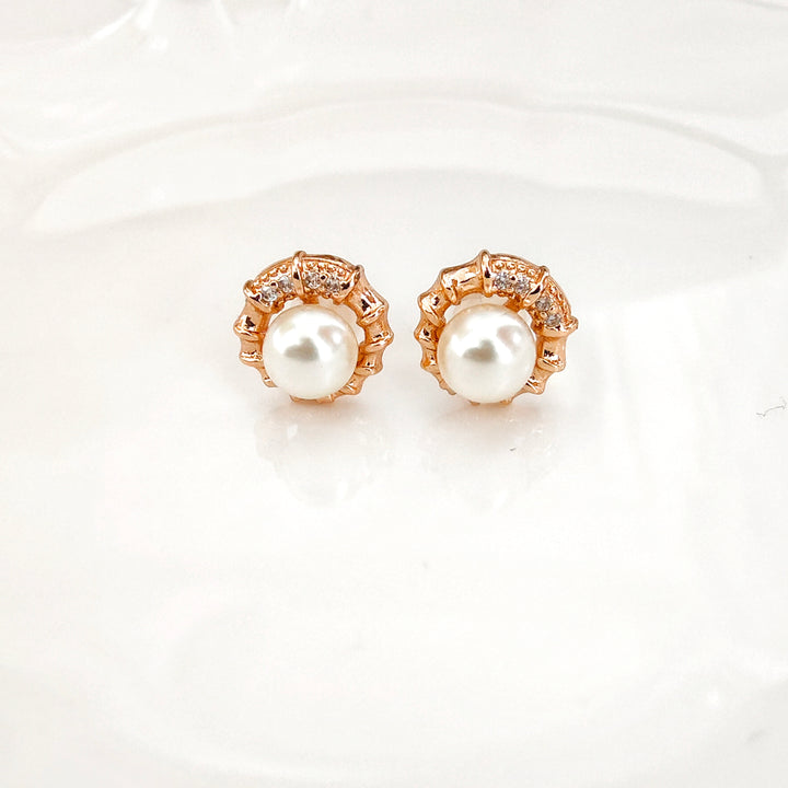 FLORAL PEARL STUDS