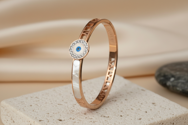 Evil eye with MOP bracelet
