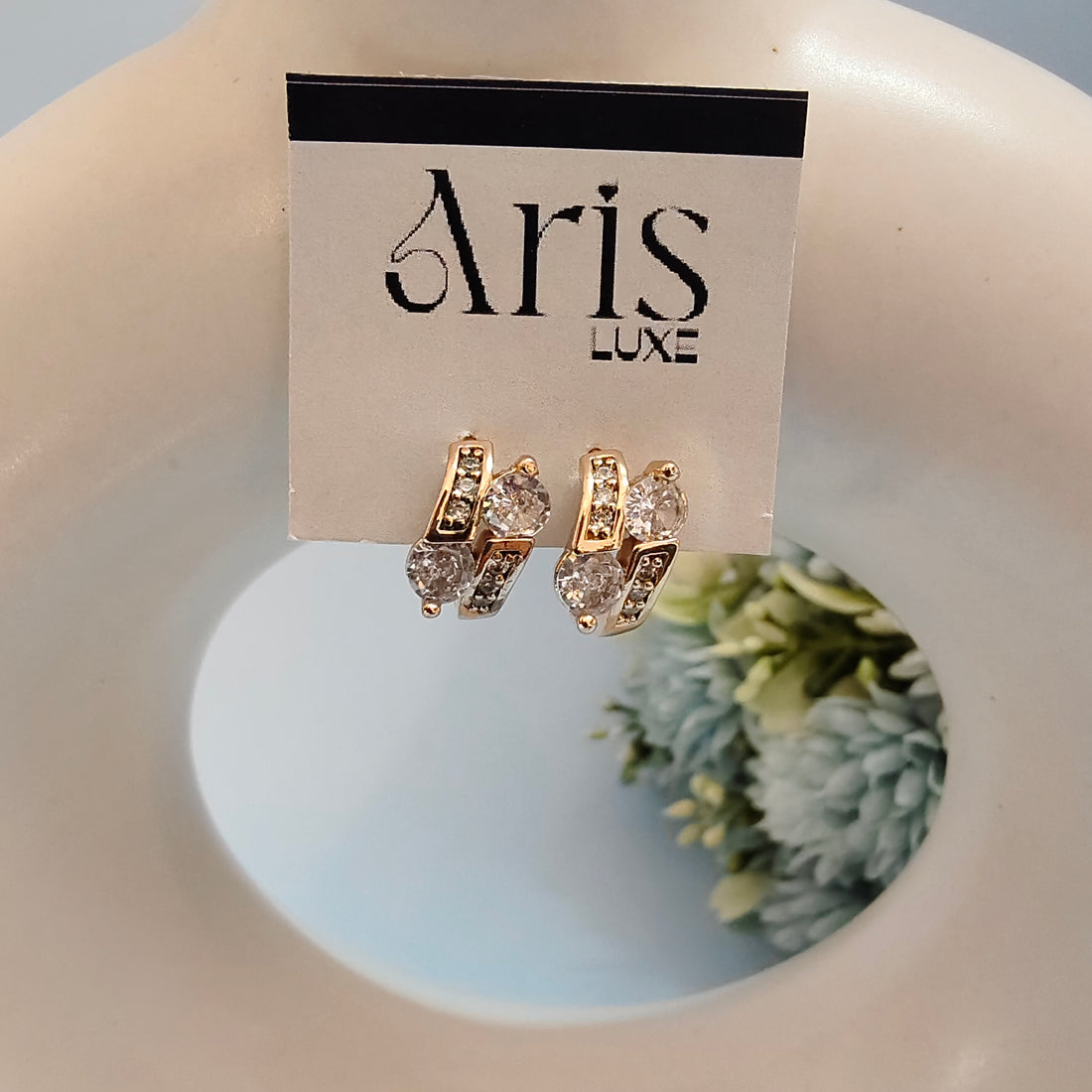 Stone aisle bali earring