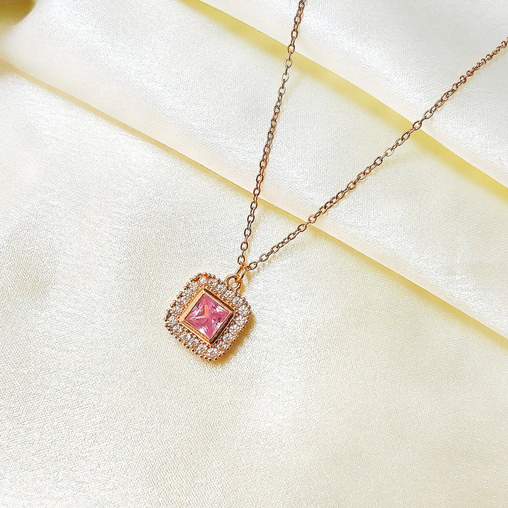 Rose radiance necklace