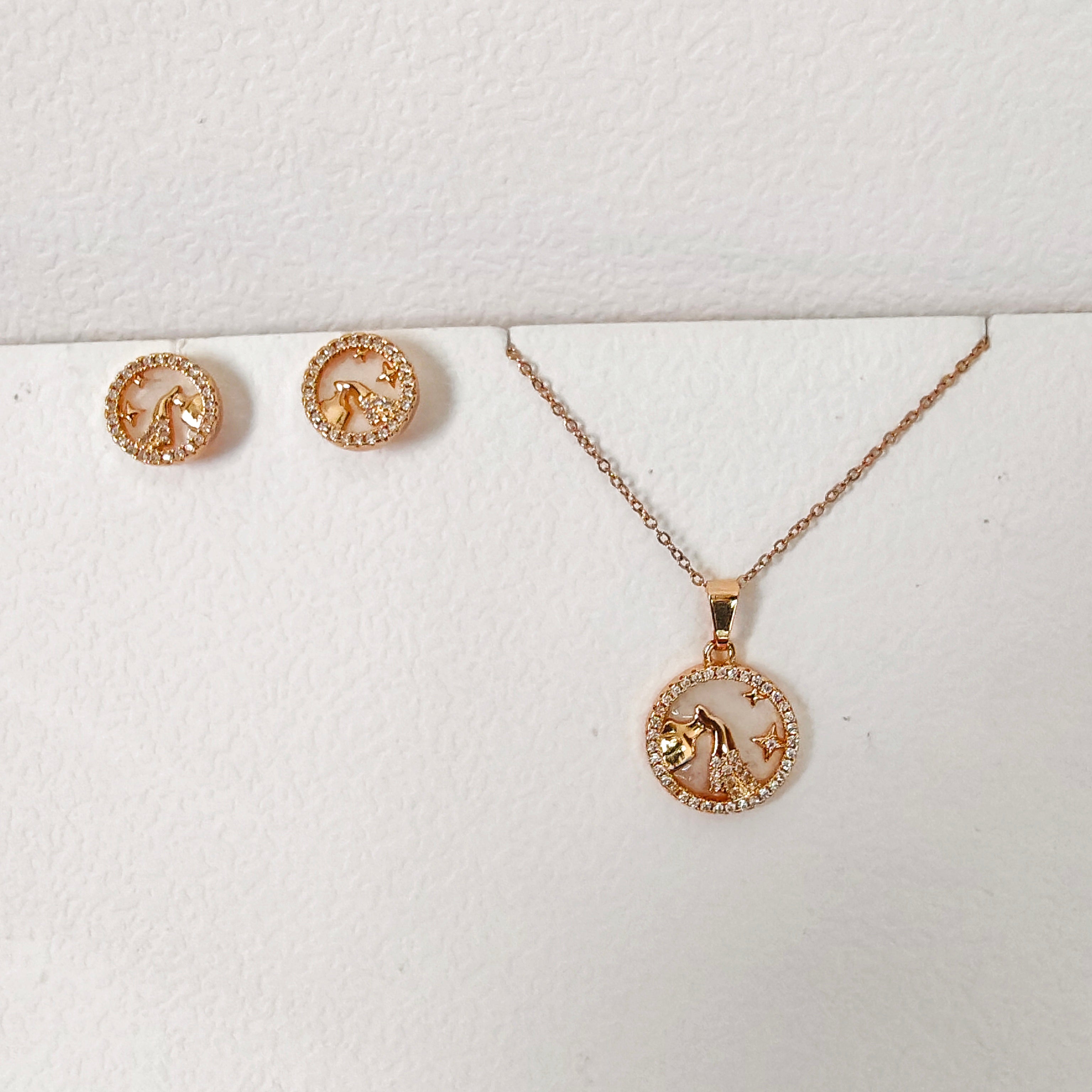 Bird century mother of pearl pendant set