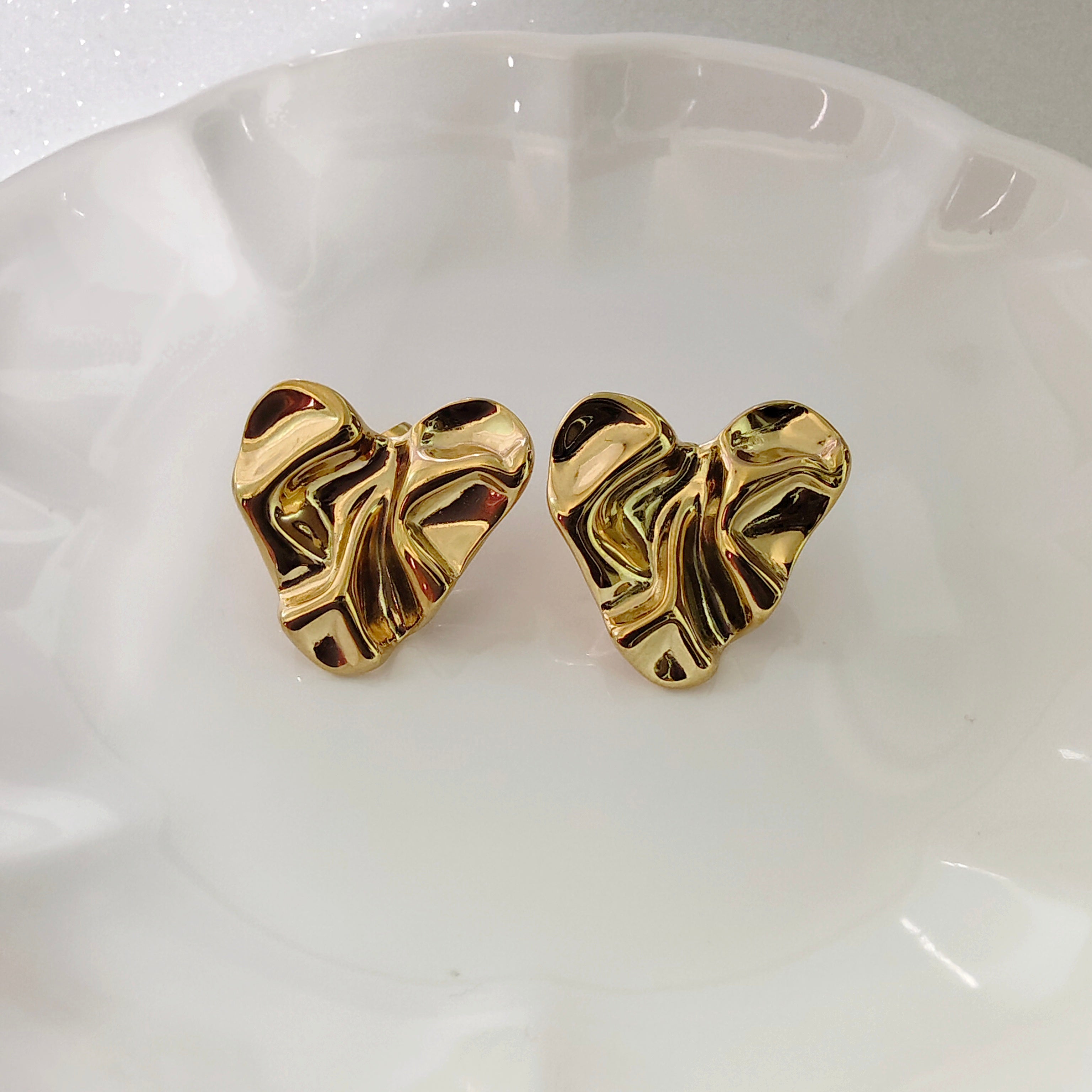 Heart crushed earring