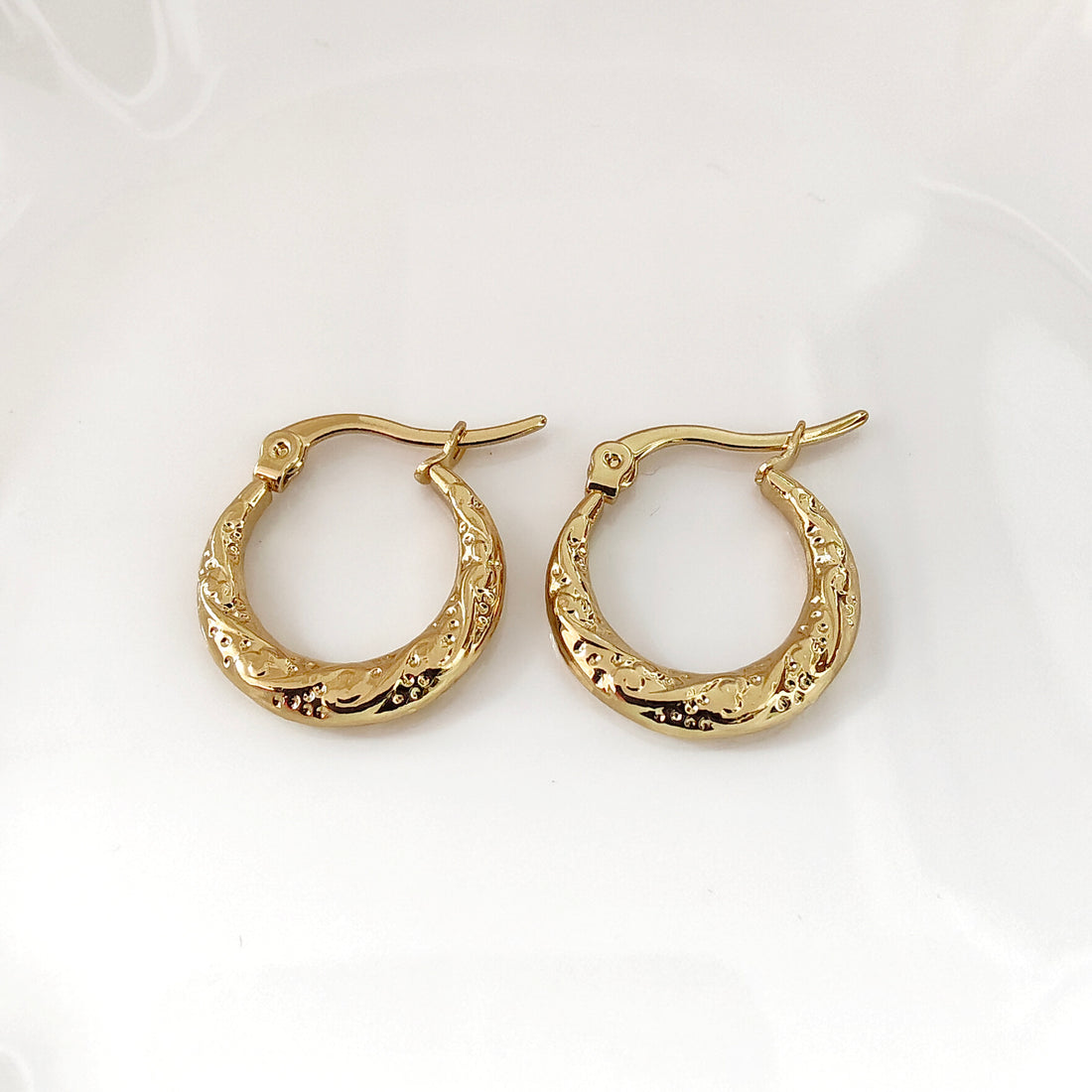 FILIGREE HOOPS