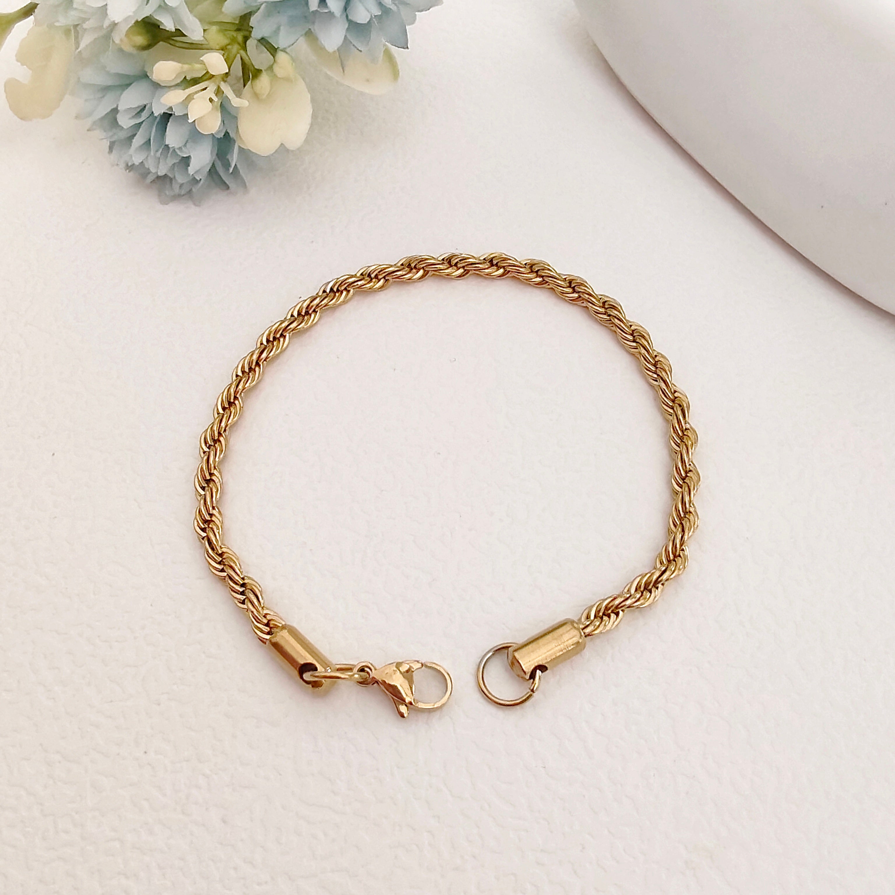 Double twisted bracelet