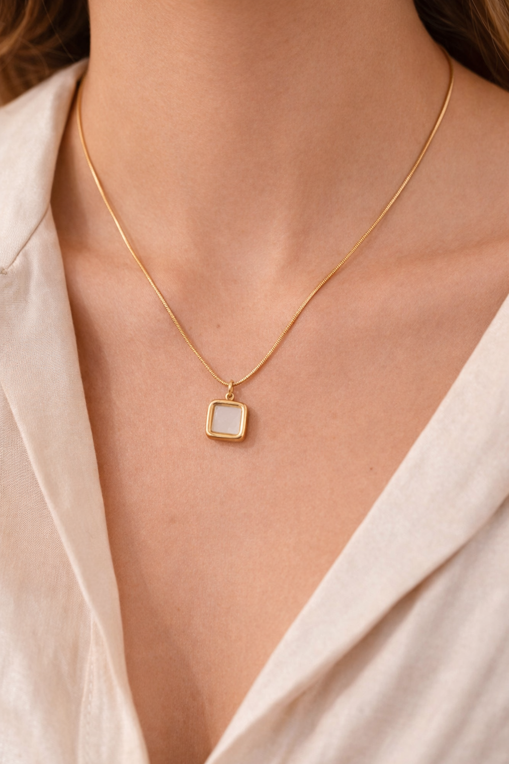 Square mother of pearl necklace
